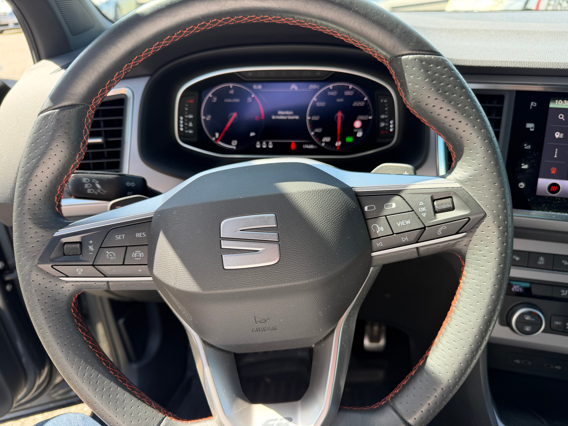 SEAT Ateca 2.0 TDI CR FR DSG-image-9