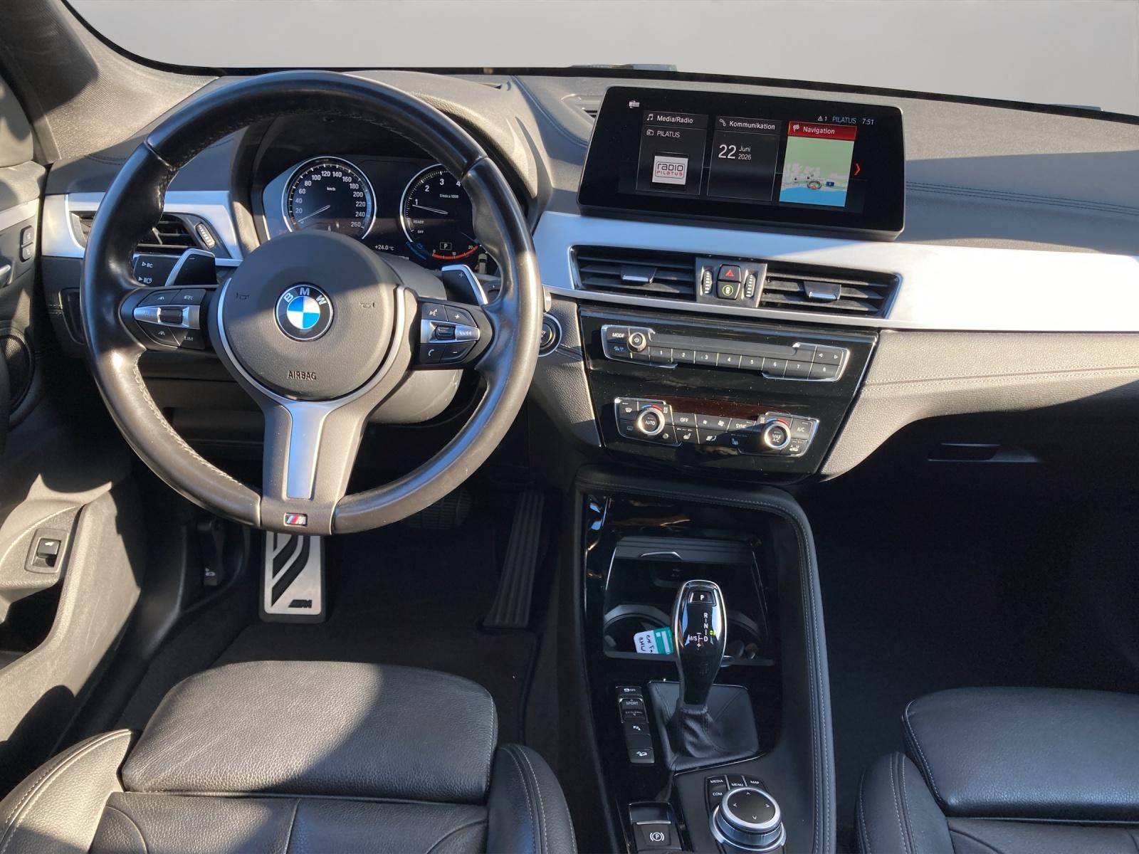 BMW X1 25i xDrive SAG-image-13
