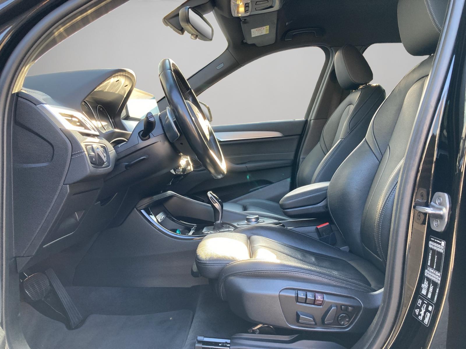 BMW X1 25i xDrive SAG-image-8