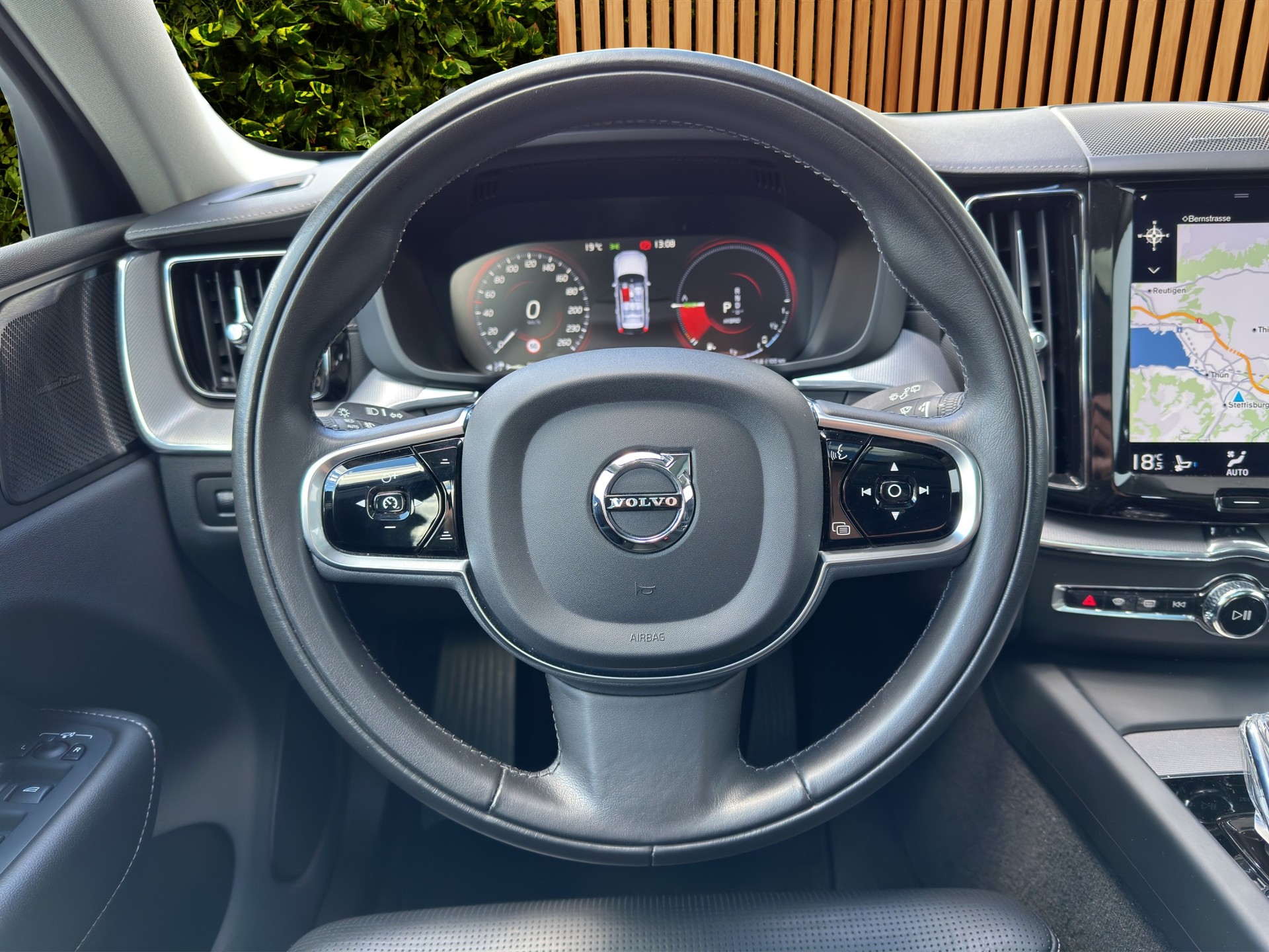 VOLVO XC60 2.0 T8 TE Inscription eAWD-image-9