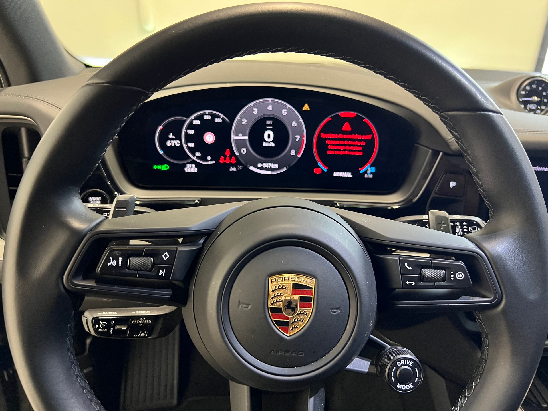 PORSCHE Cayenne 4.0 V8 S-showroom-element-3