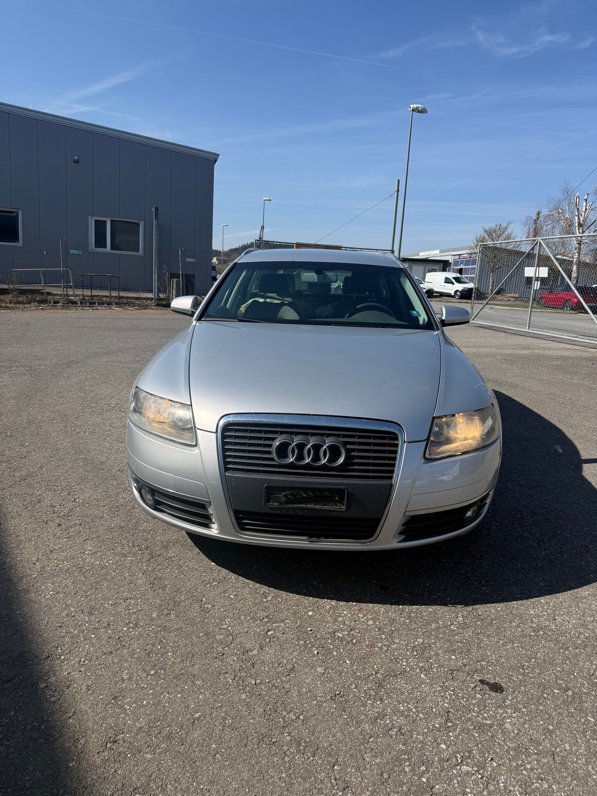 AUDI A6 Avant 2.0T FSI-image-2