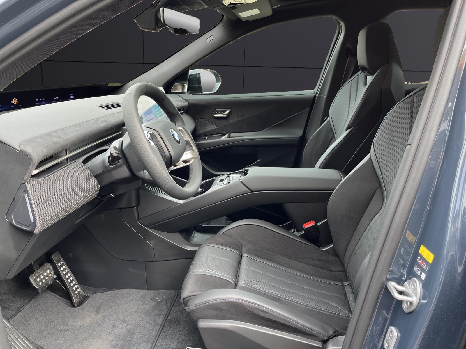 BMW iX3 50 xDrive-image-1