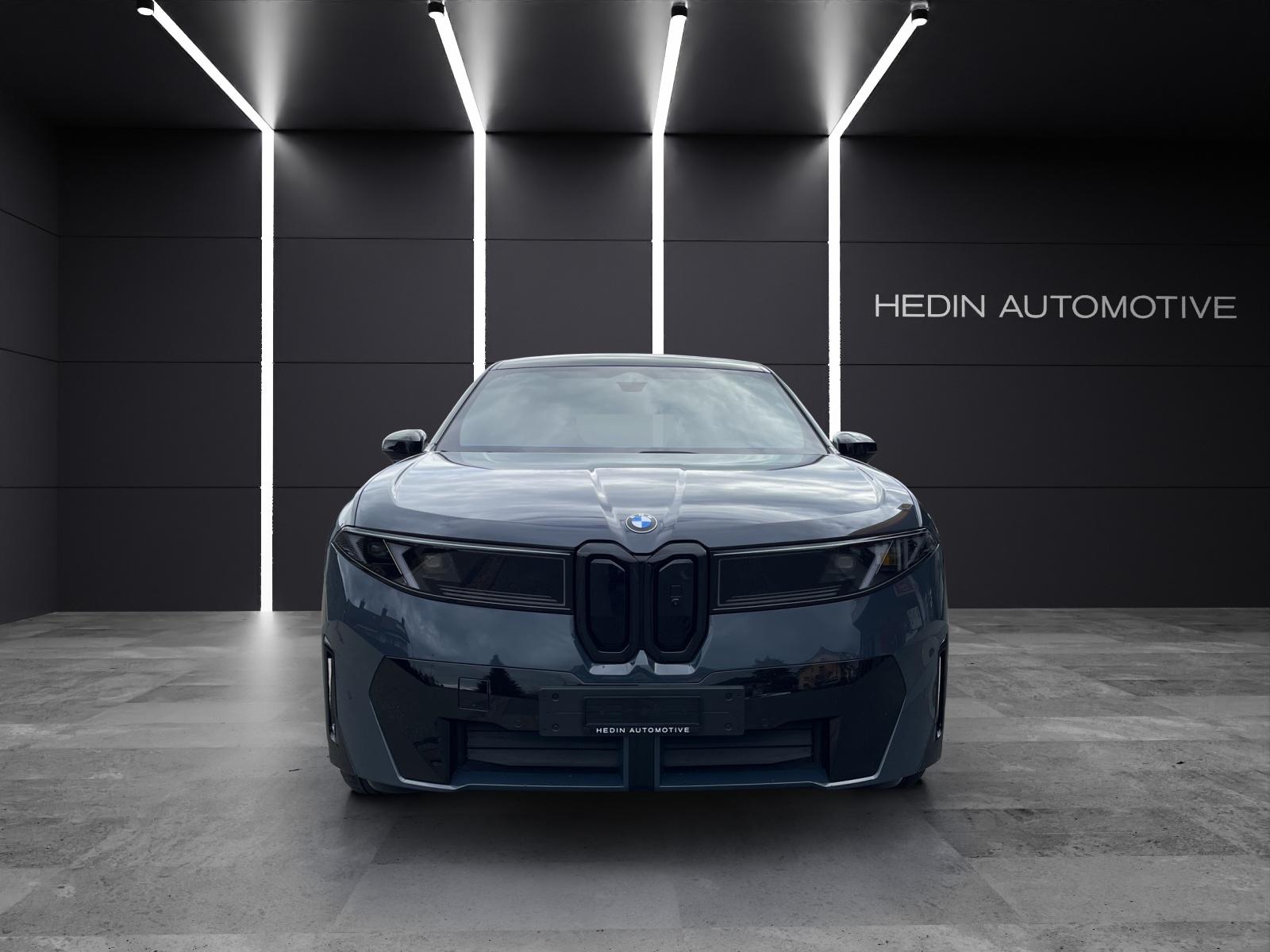 BMW iX3 50 xDrive-image-6