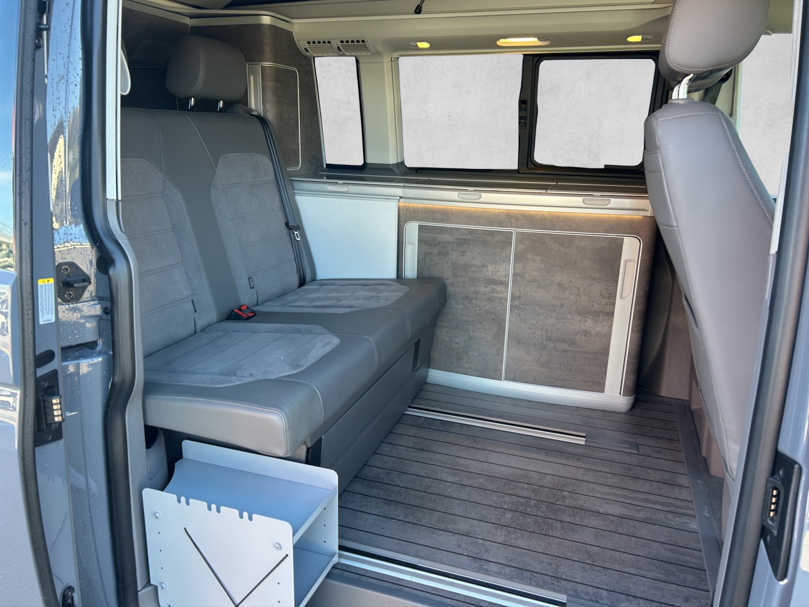 VW T6.1 California 2.0 Bi-TDI Ocean Edition Liberty 4Motion DSG-image-9