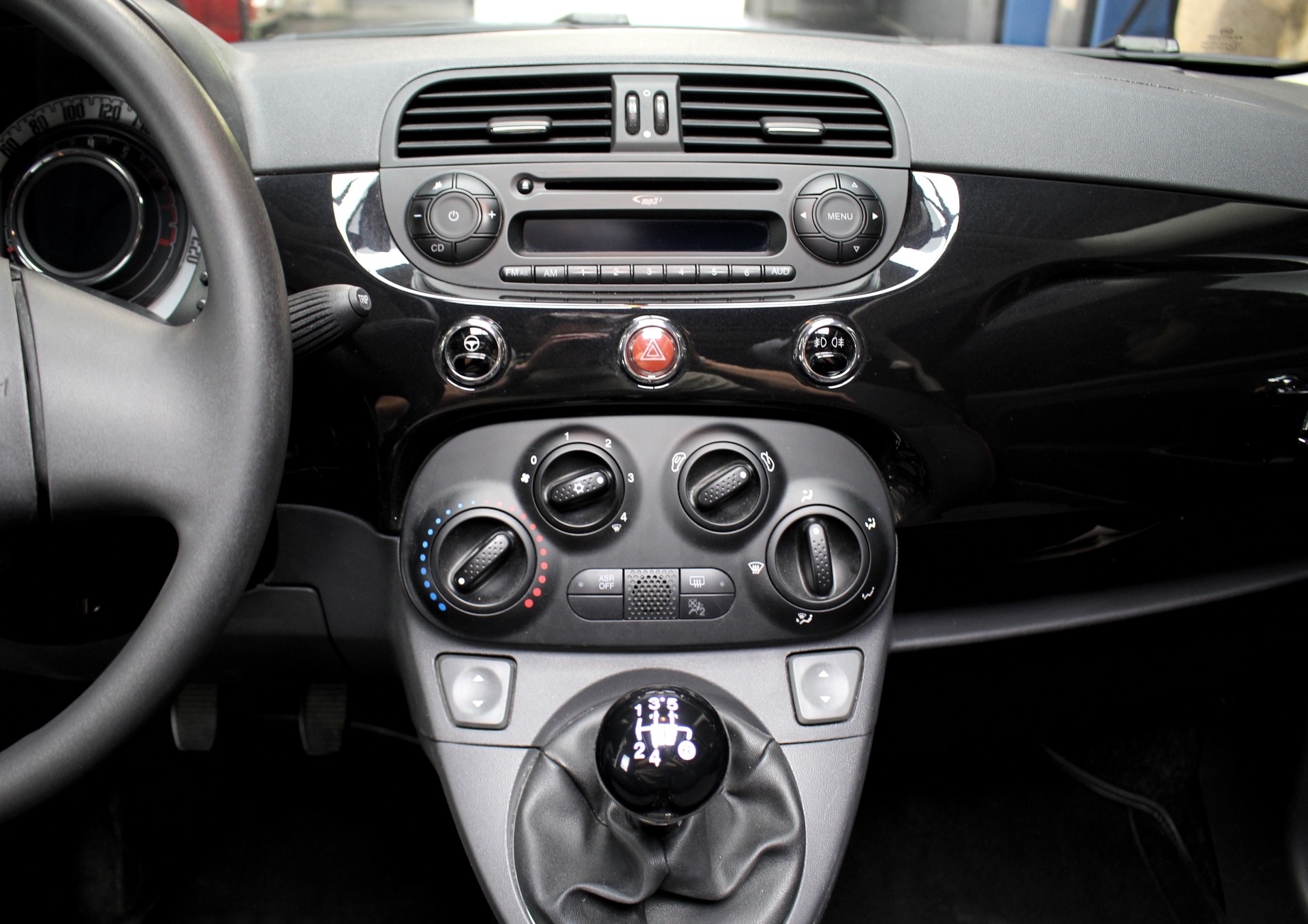 FIAT 500C 1.2 Lounge-image-8