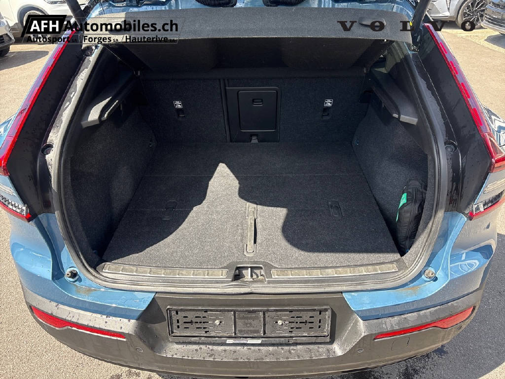 VOLVO C40 Recharge Twin AWD-image-17