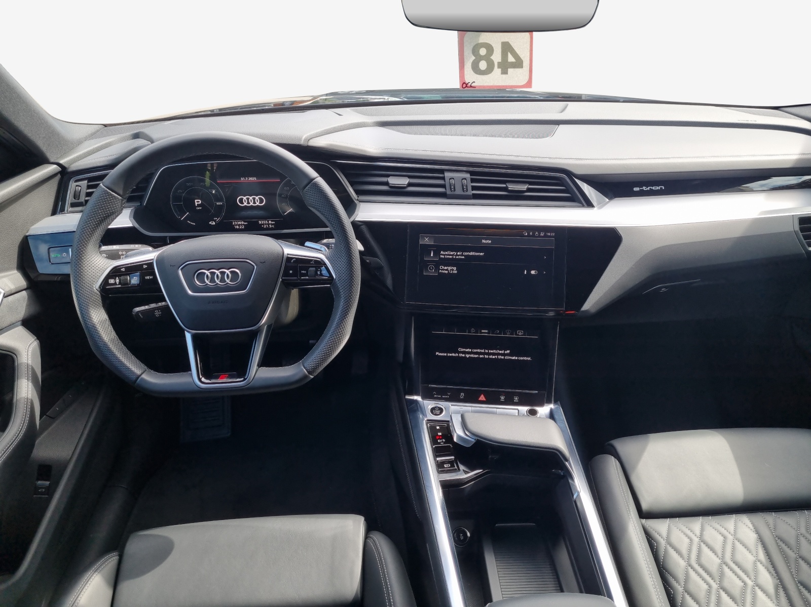 AUDI e-tron 55 Sportback S Line quattro-image-9