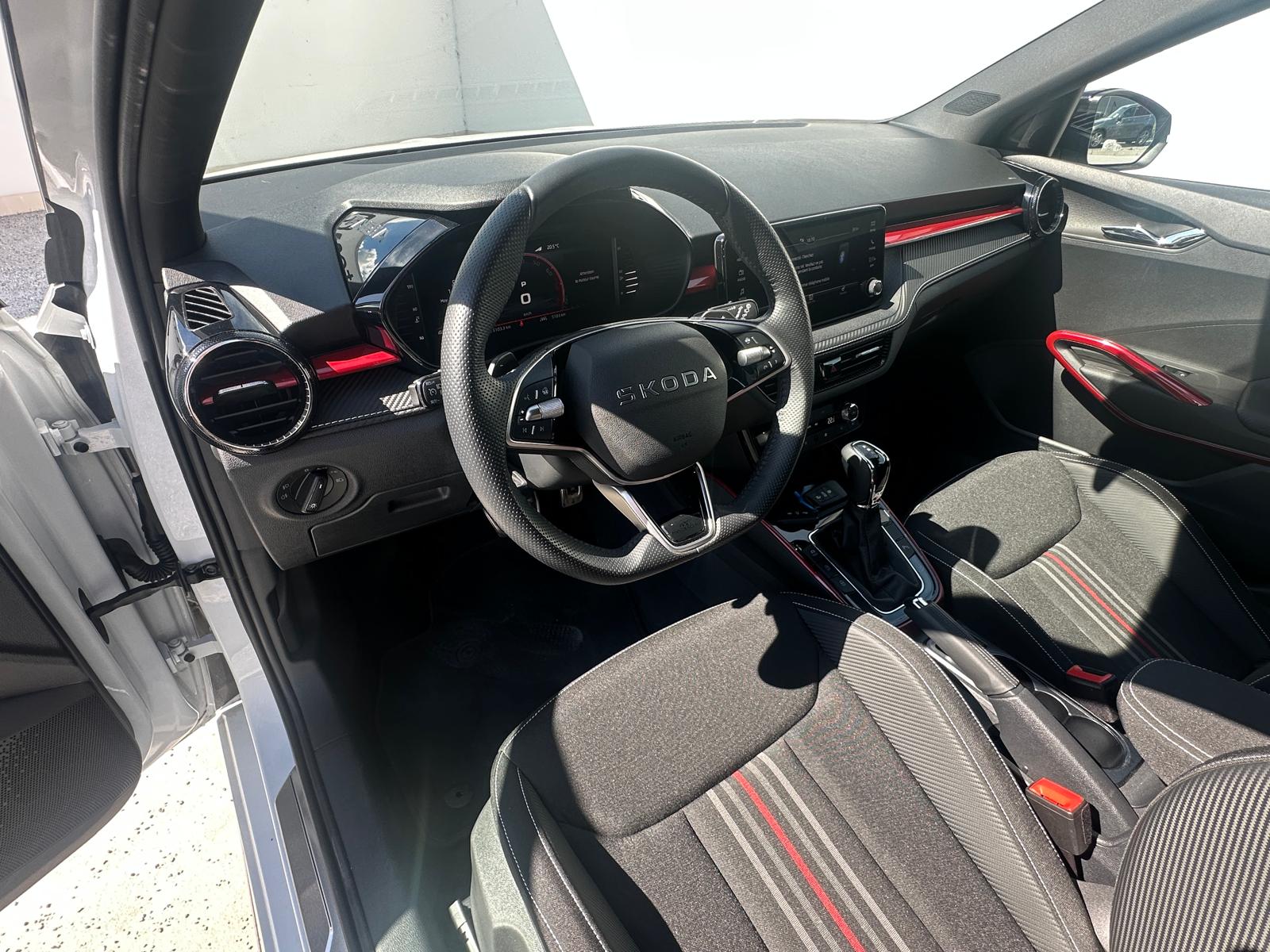 SKODA Fabia 1.0 TSI Monte Carlo DSG-image-5
