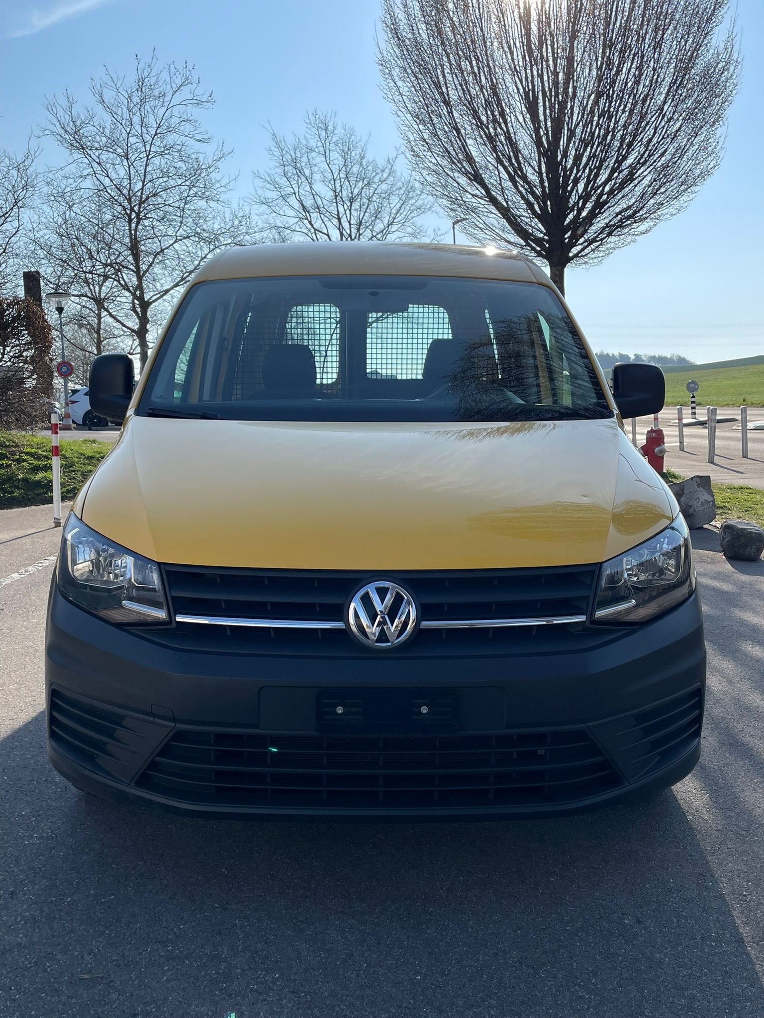 VW Caddy 2.0TDI BlueMotion Technology-image-7