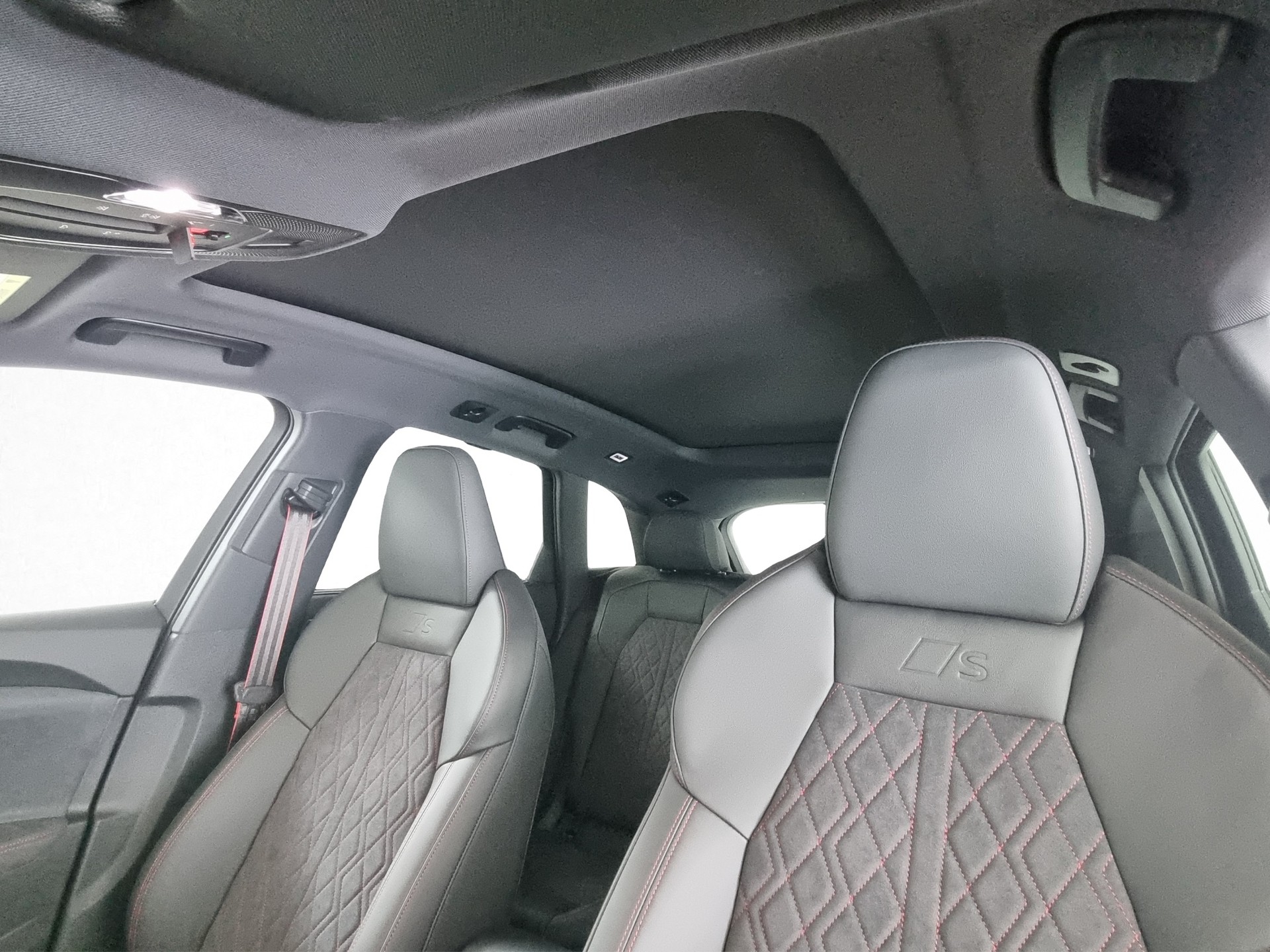 AUDI SQ5 TFSI quattro S-tronic-image-12