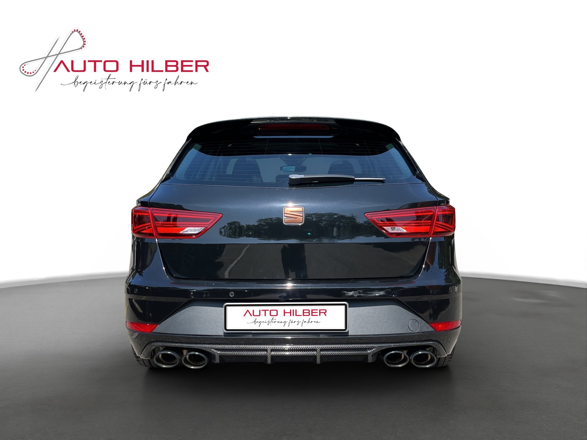 SEAT Leon ST 2.0 TSI Cupra R 300 4 Drive DSG *Carbon Paket Bodykit*-image-5