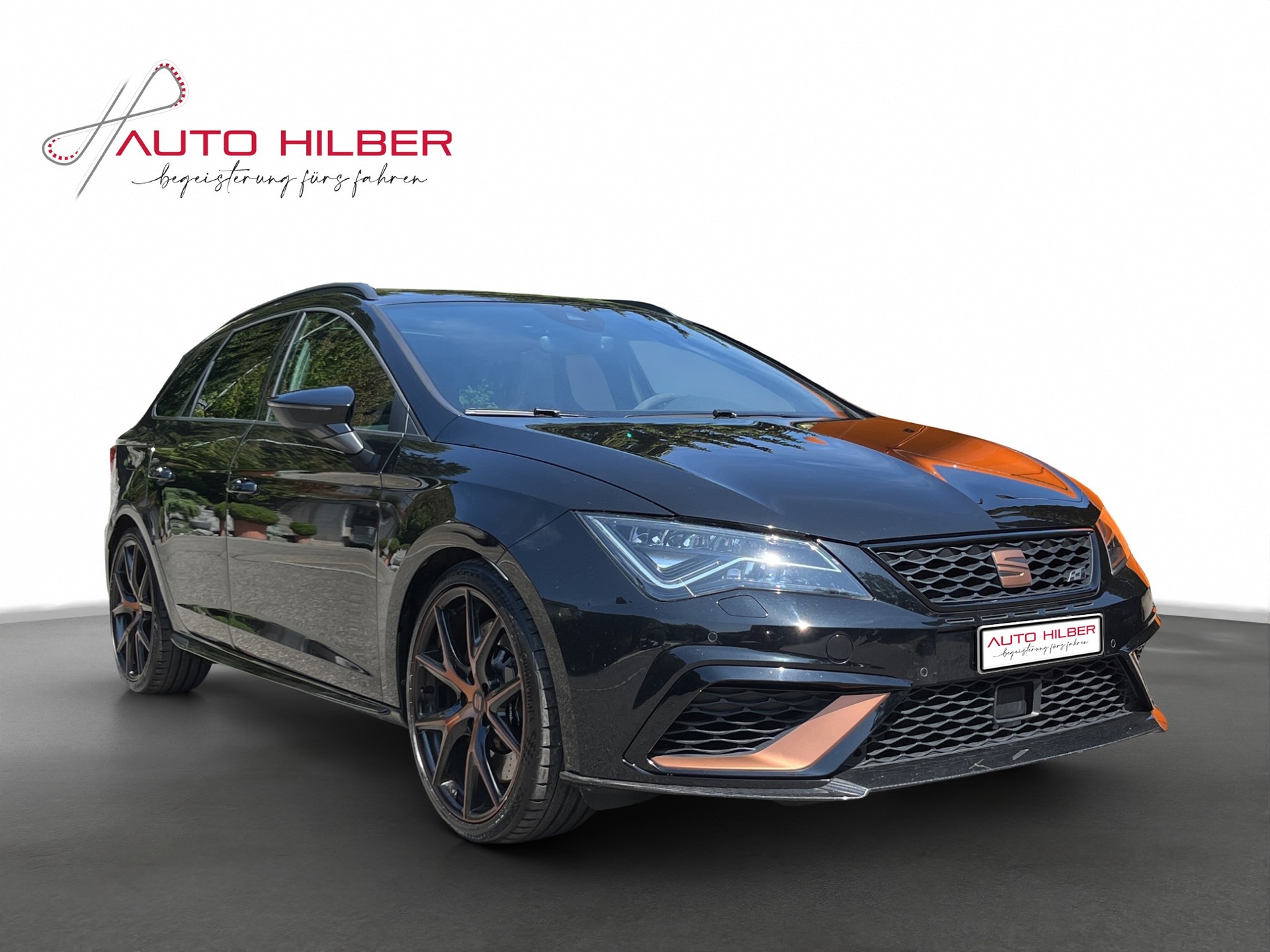 SEAT Leon ST 2.0 TSI Cupra R 300 4 Drive DSG *Carbon Paket Bodykit*-image-14