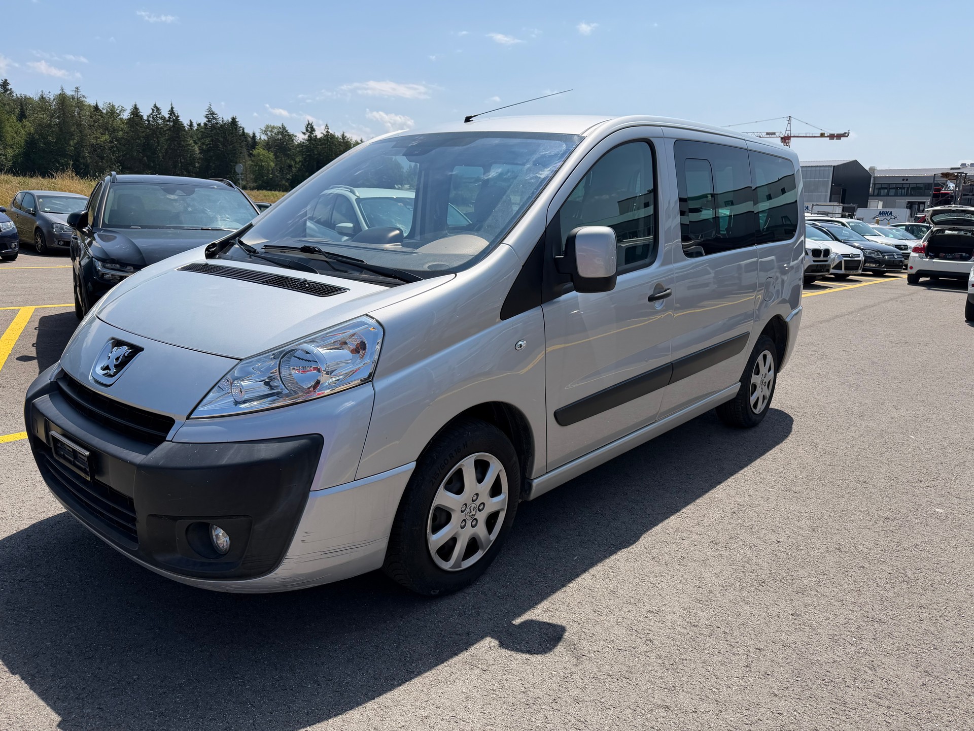 PEUGEOT Expert Tepee 2.0 HDi Loisirs L1-image-0