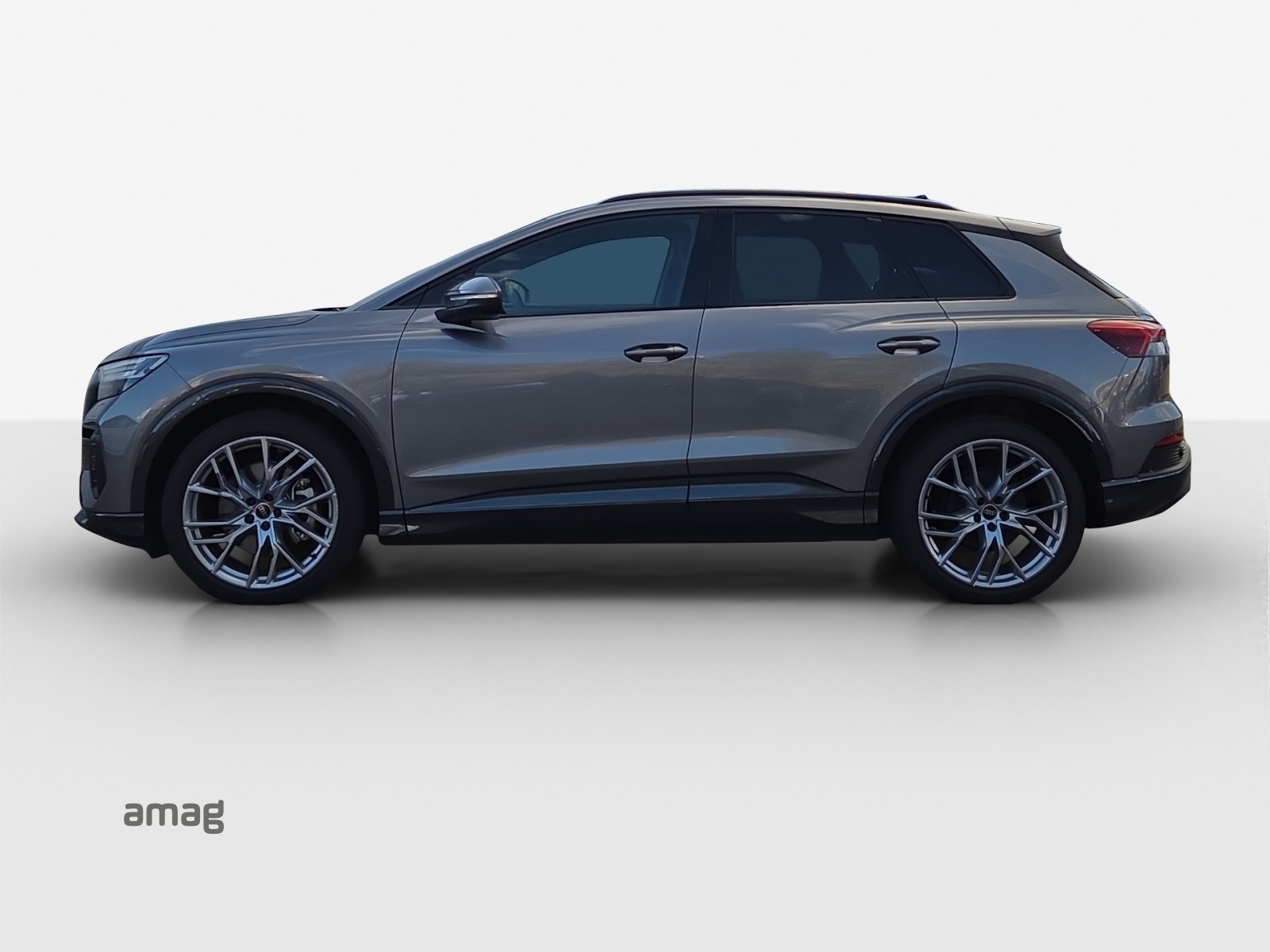 AUDI Q4 e-tron 45 Attraction quattro-showroom-element-1