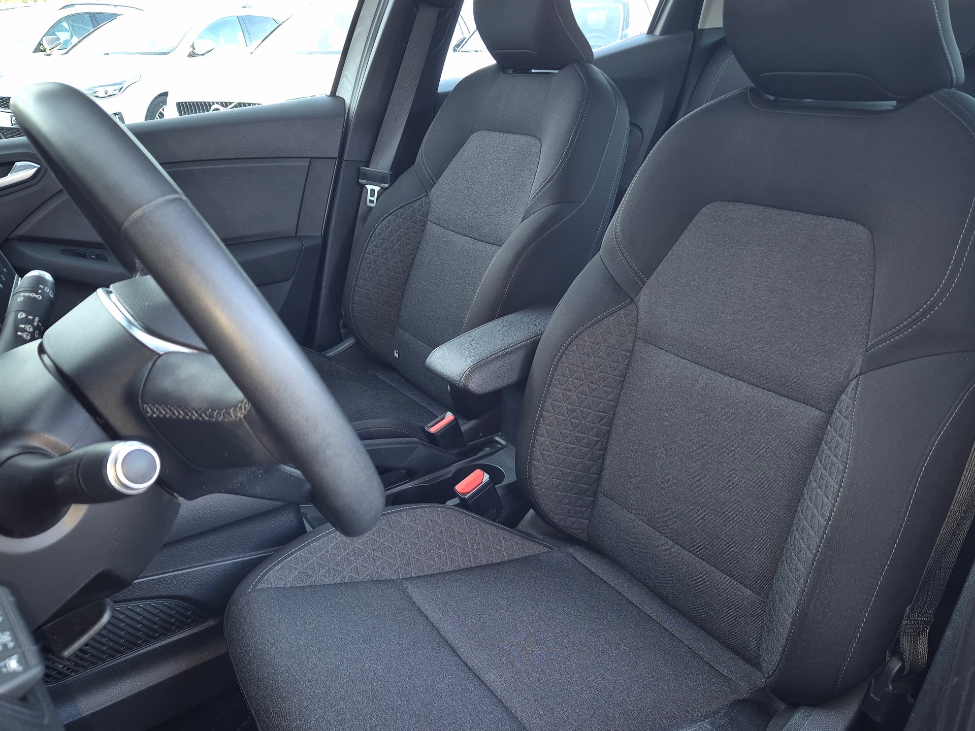 RENAULT Clio 1.0 Business-image-13