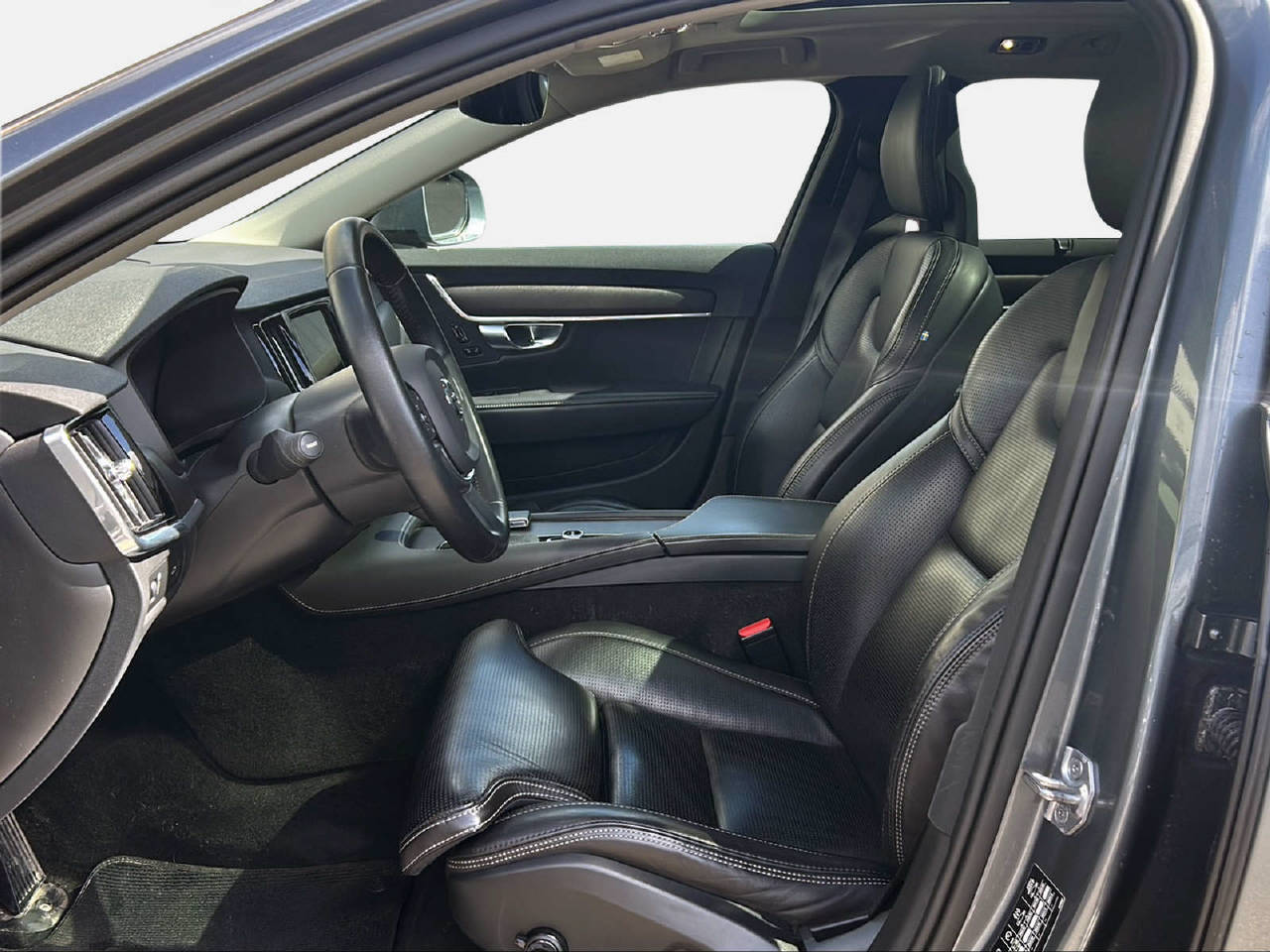 VOLVO V90 Cross Country 2.0 D5 Pro AWD-image-10