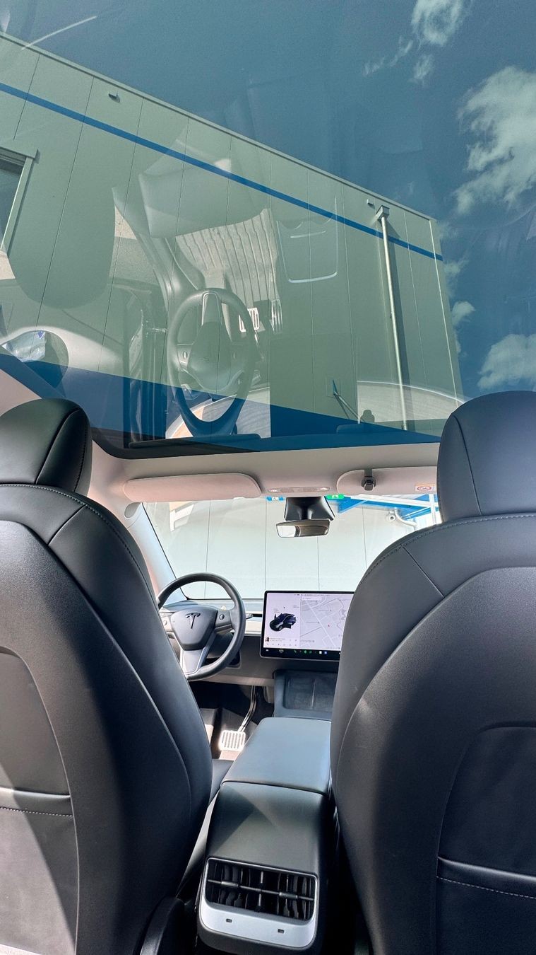 TESLA Model Y Long Range-image-3