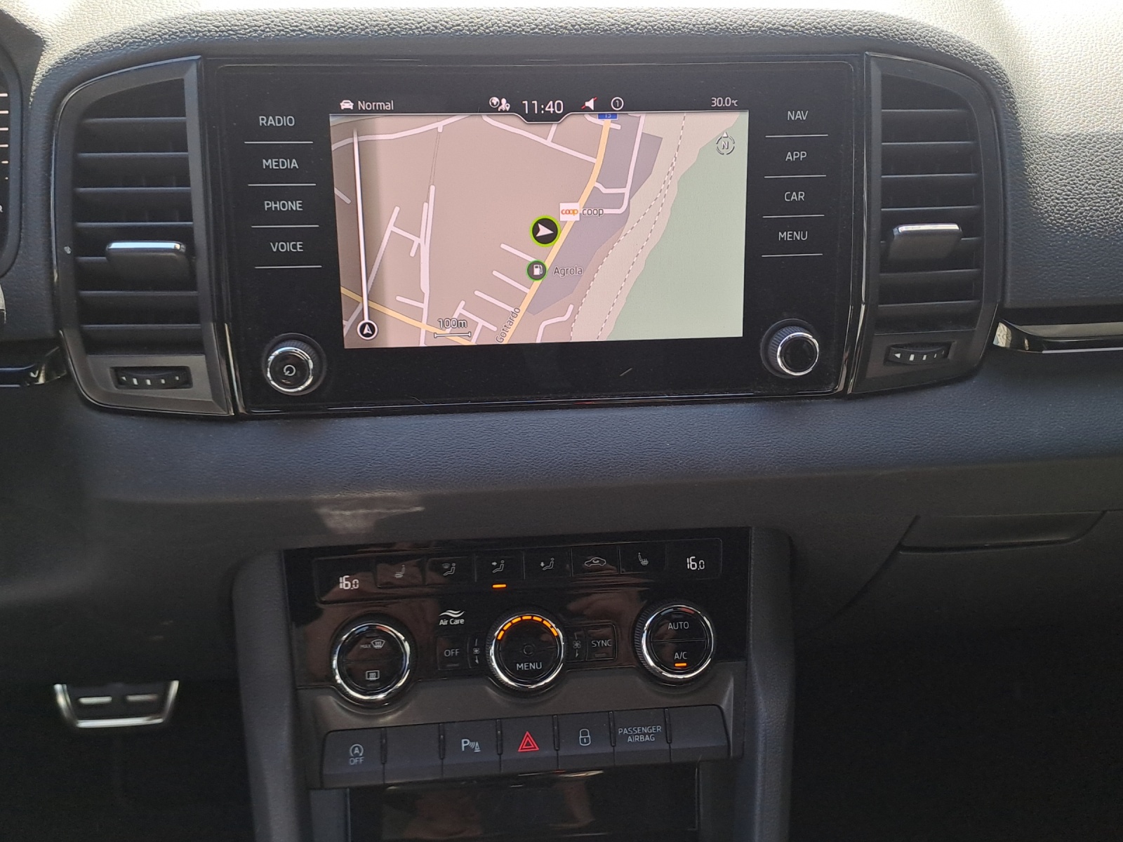 SKODA Karoq 1.5 TSI SportLine DSG-image-10