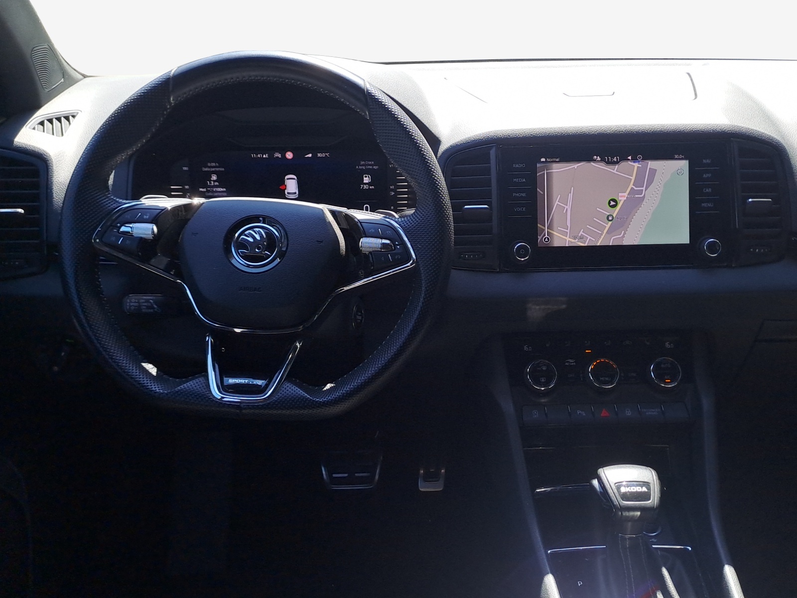 SKODA Karoq 1.5 TSI SportLine DSG-image-8