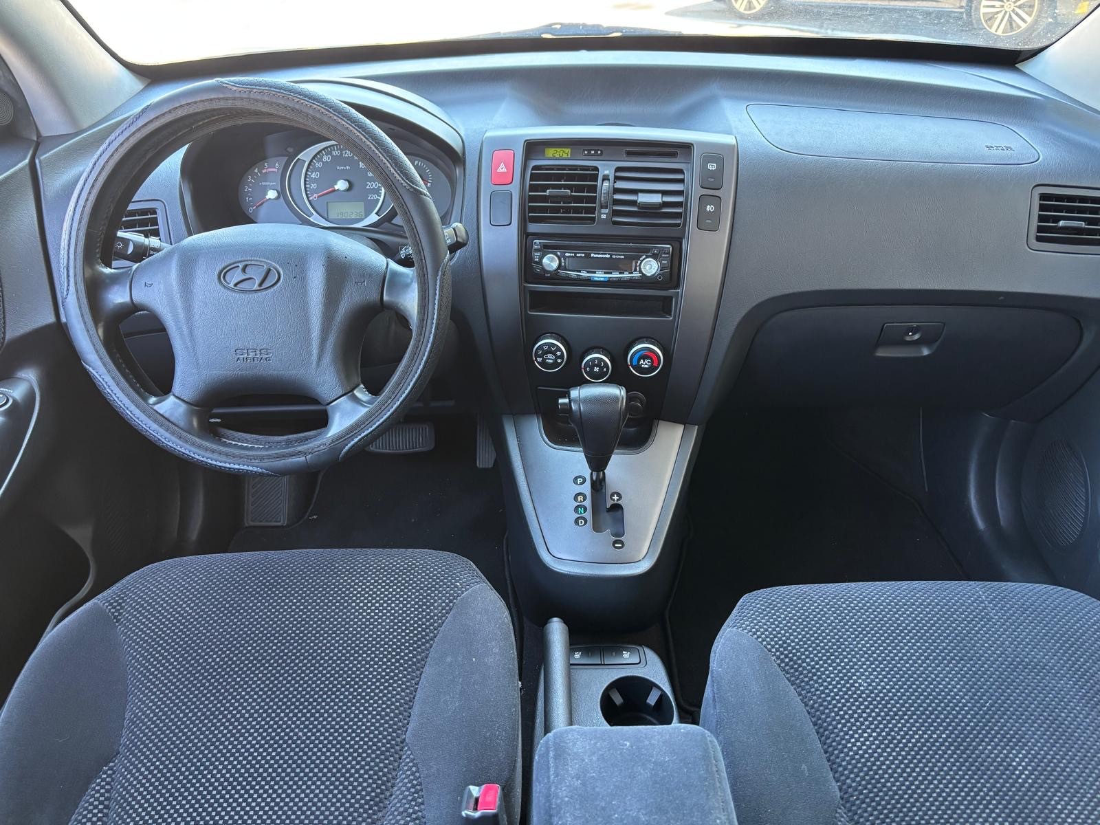 HYUNDAI Tucson 2.0 CRDi Comfort City 2WD Automatic-image-10