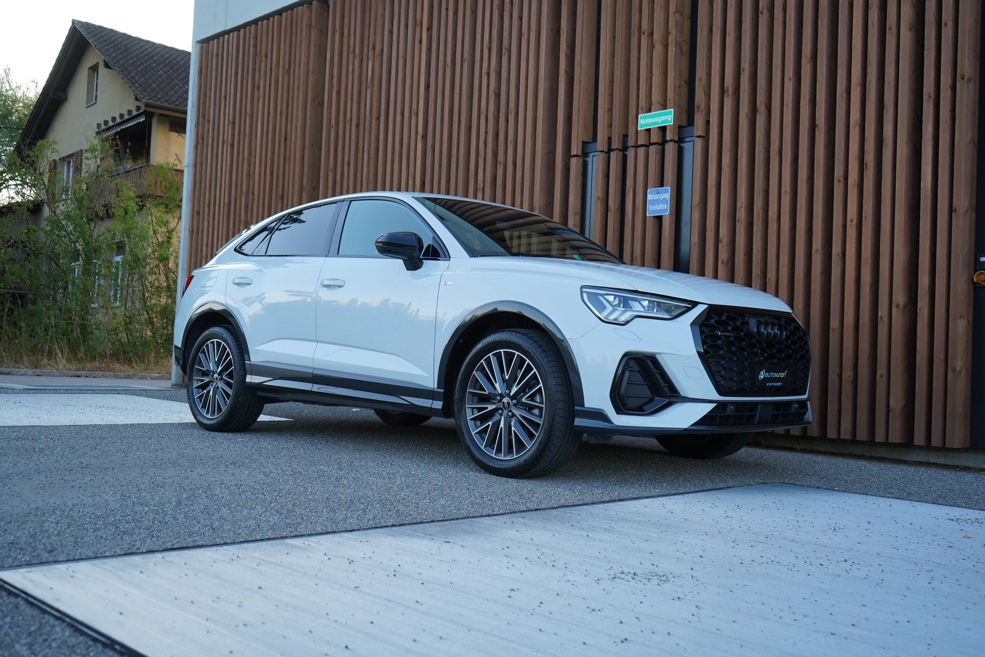 AUDI Q3 SPORTBACK 40 TFSI S LINE BLACK QUATTRO S-TRONIC l 190 PS-image-11