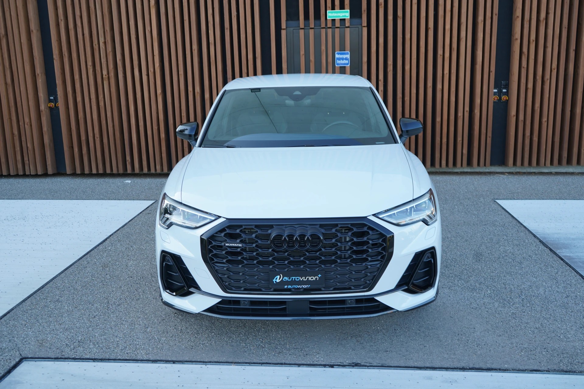AUDI Q3 SPORTBACK 40 TFSI S LINE BLACK QUATTRO S-TRONIC l 190 PS-image-12