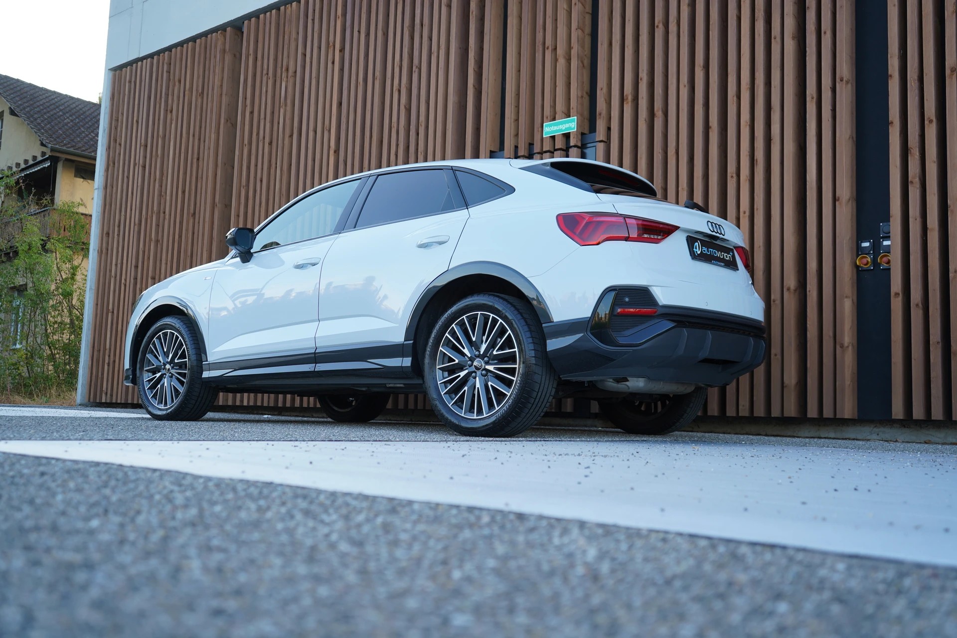 AUDI Q3 SPORTBACK 40 TFSI S LINE BLACK QUATTRO S-TRONIC l 190 PS-image-8