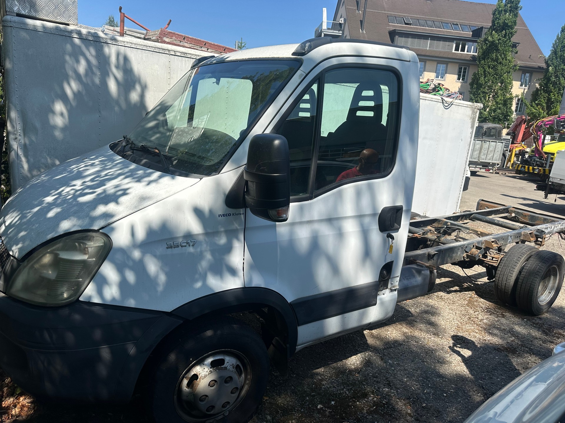 IVECO 35C17-image-0