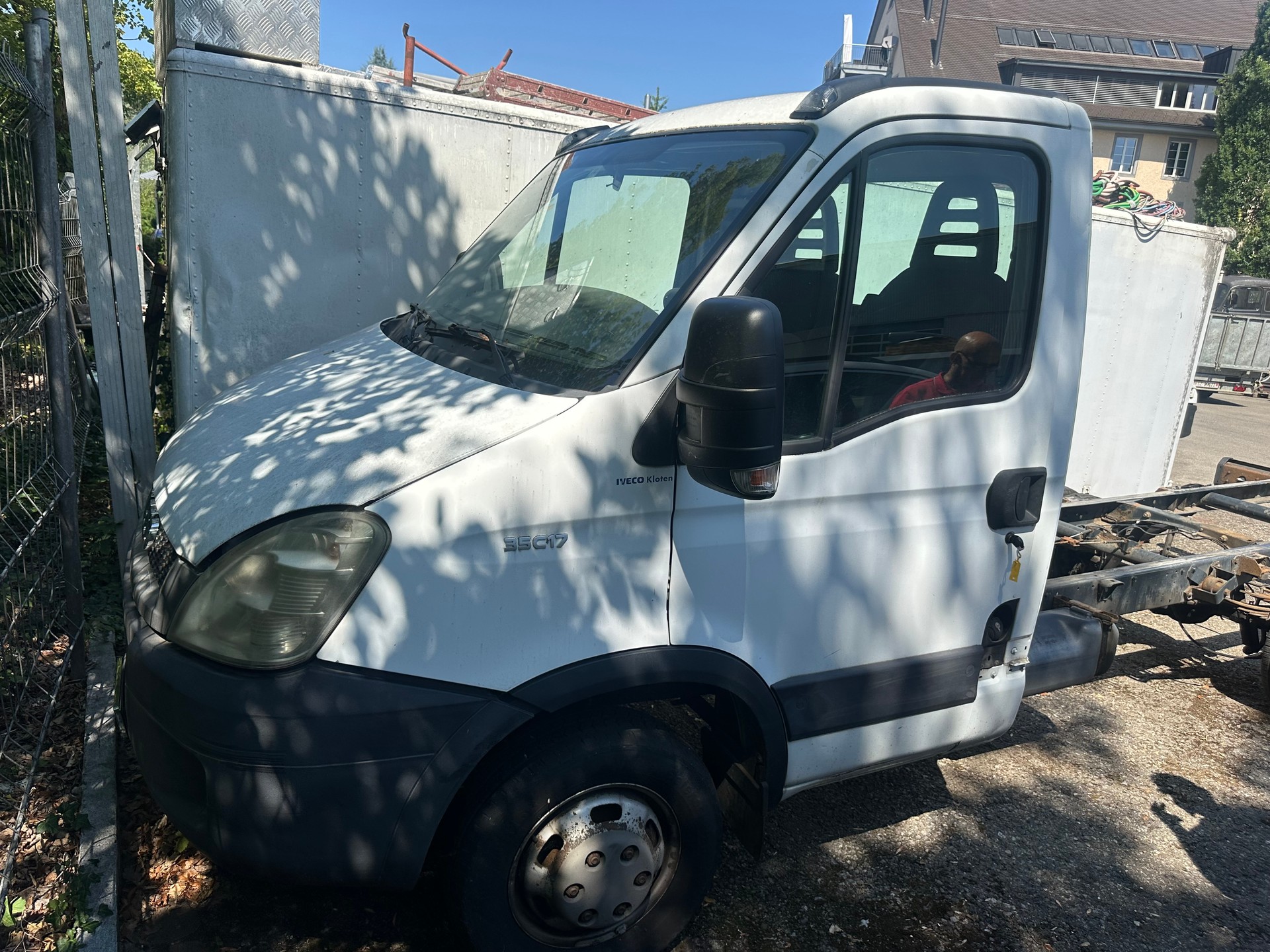 IVECO 35C17-image-1