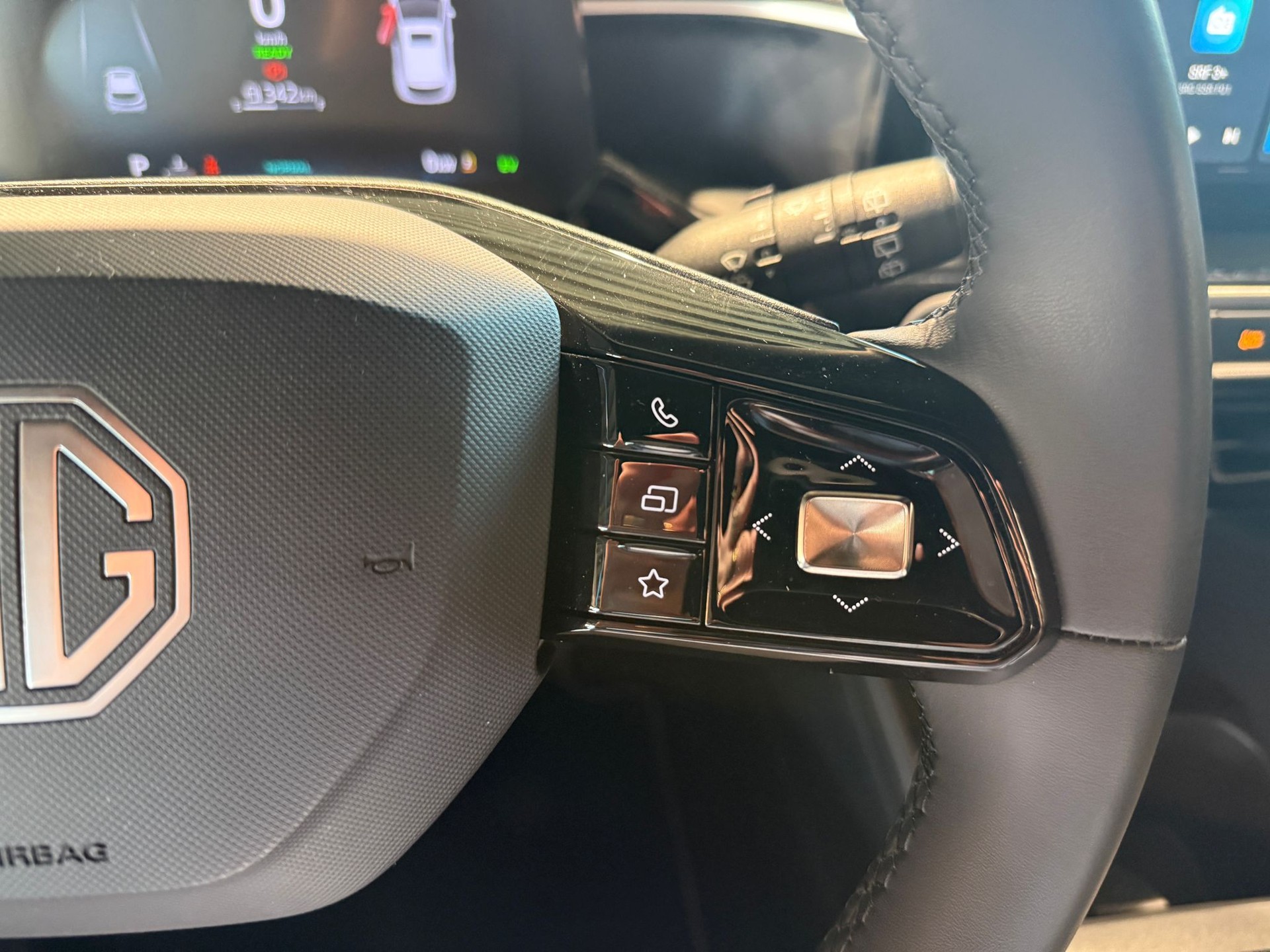 MG 3 1.5 Hybrid Luxury Aut.-image-13