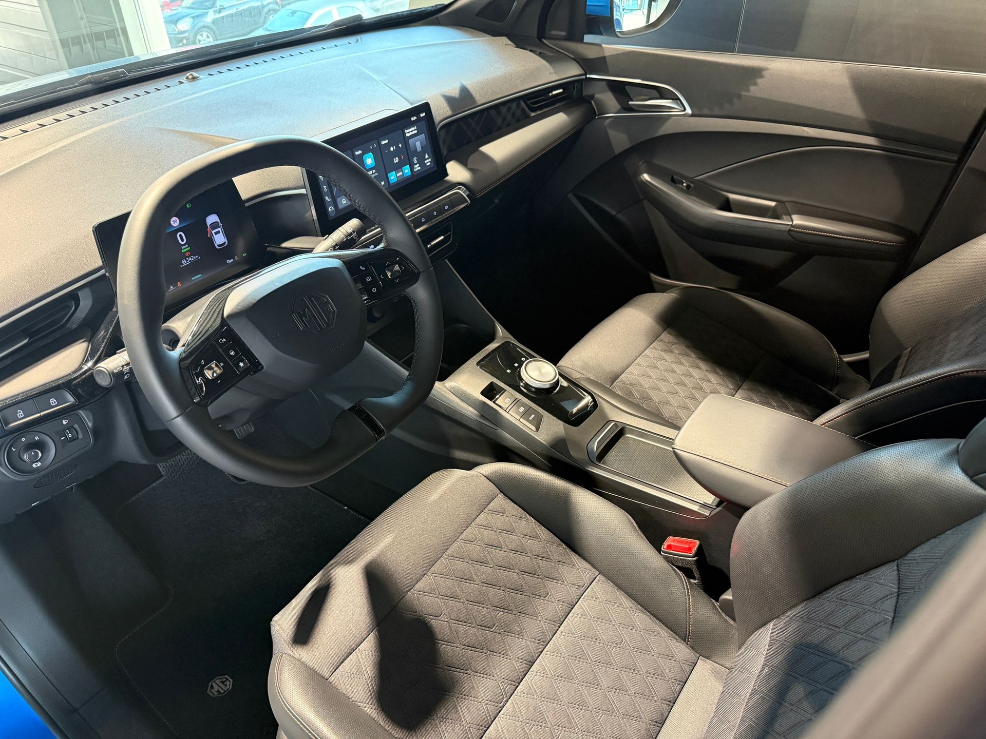 MG 3 1.5 Hybrid Luxury Aut.-image-7