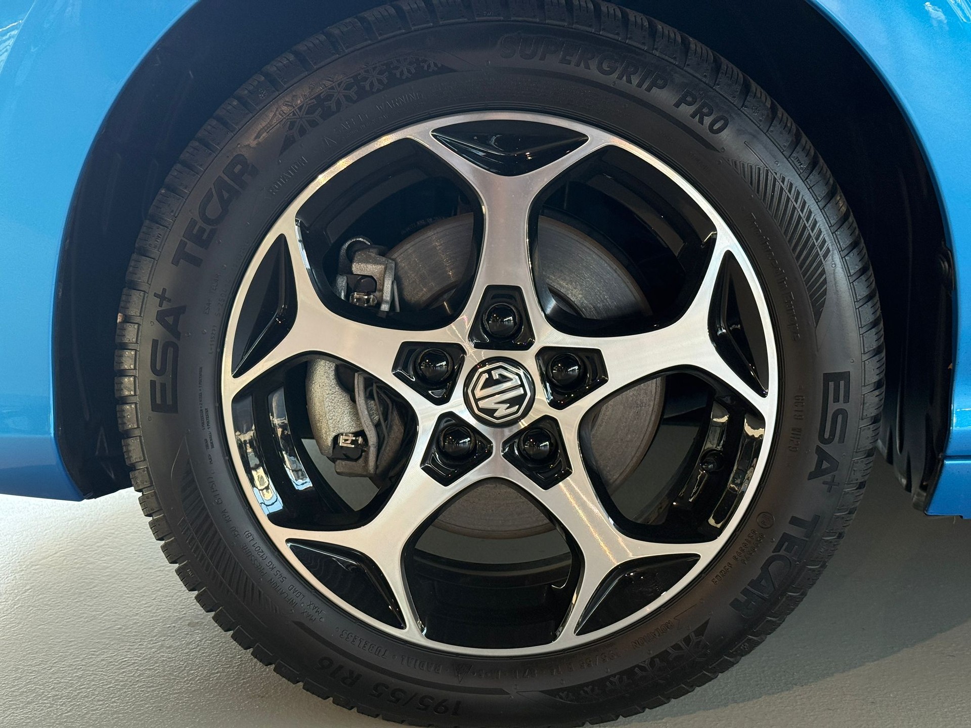 MG 3 1.5 Hybrid Luxury Aut.-image-18