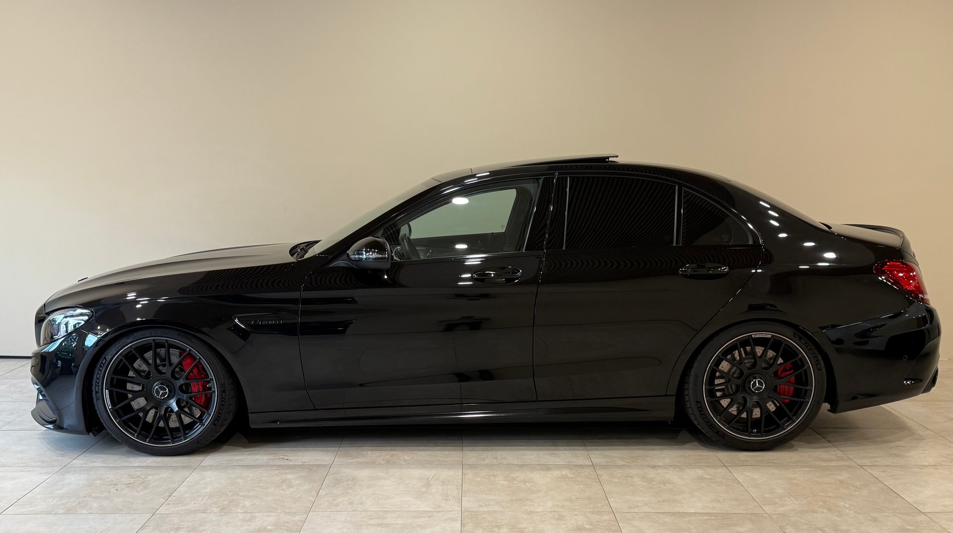 MERCEDES-BENZ C 63 S AMG Speedshift-image-2