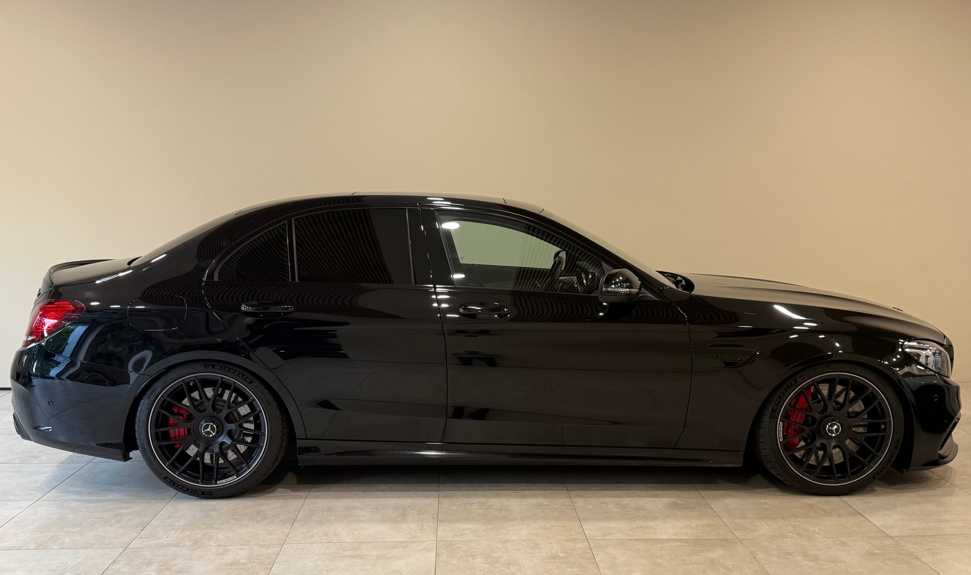 MERCEDES-BENZ C 63 S AMG Speedshift-image-5