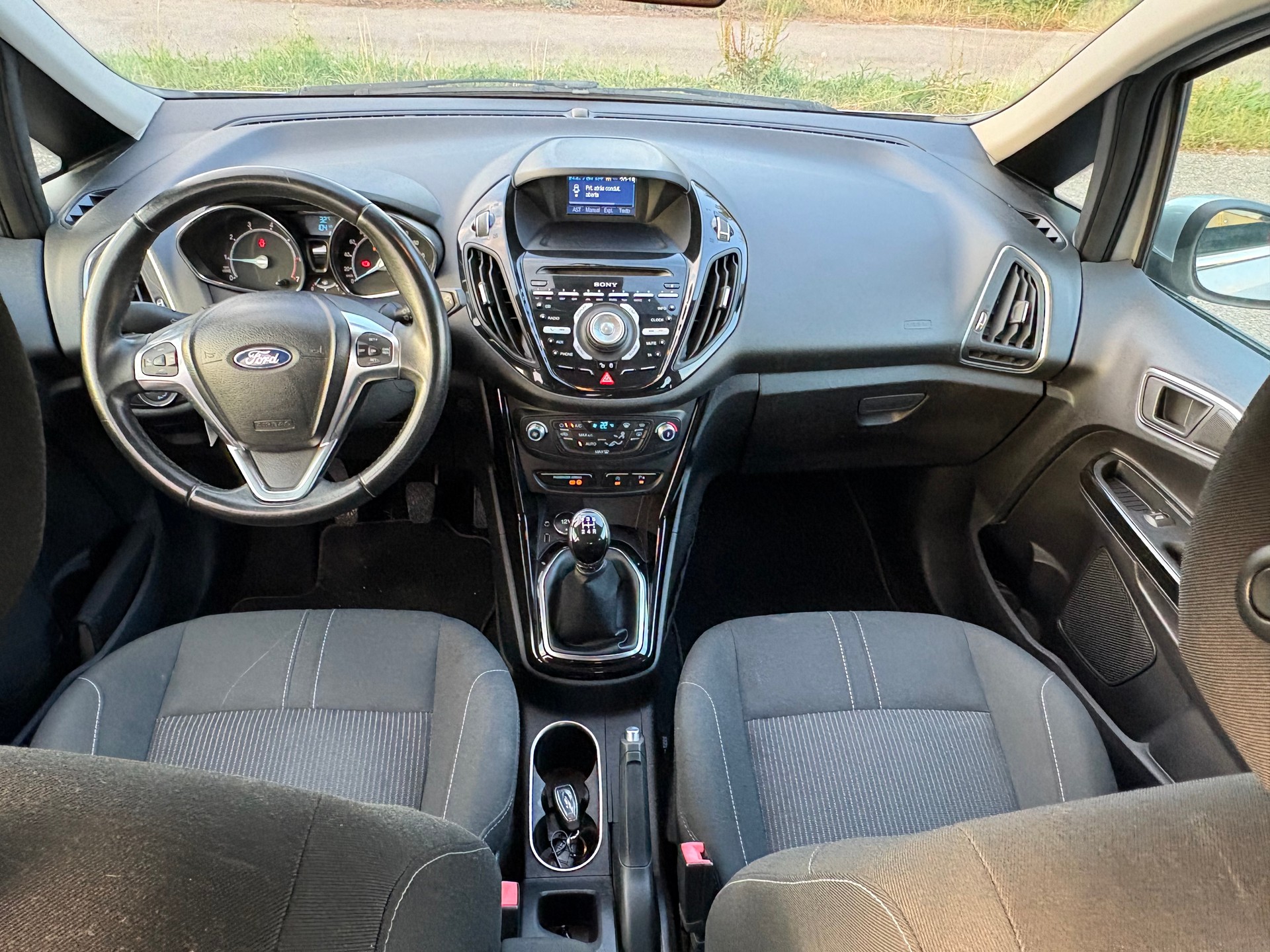 FORD B-Max 1.0 SCTi Trend-image-13