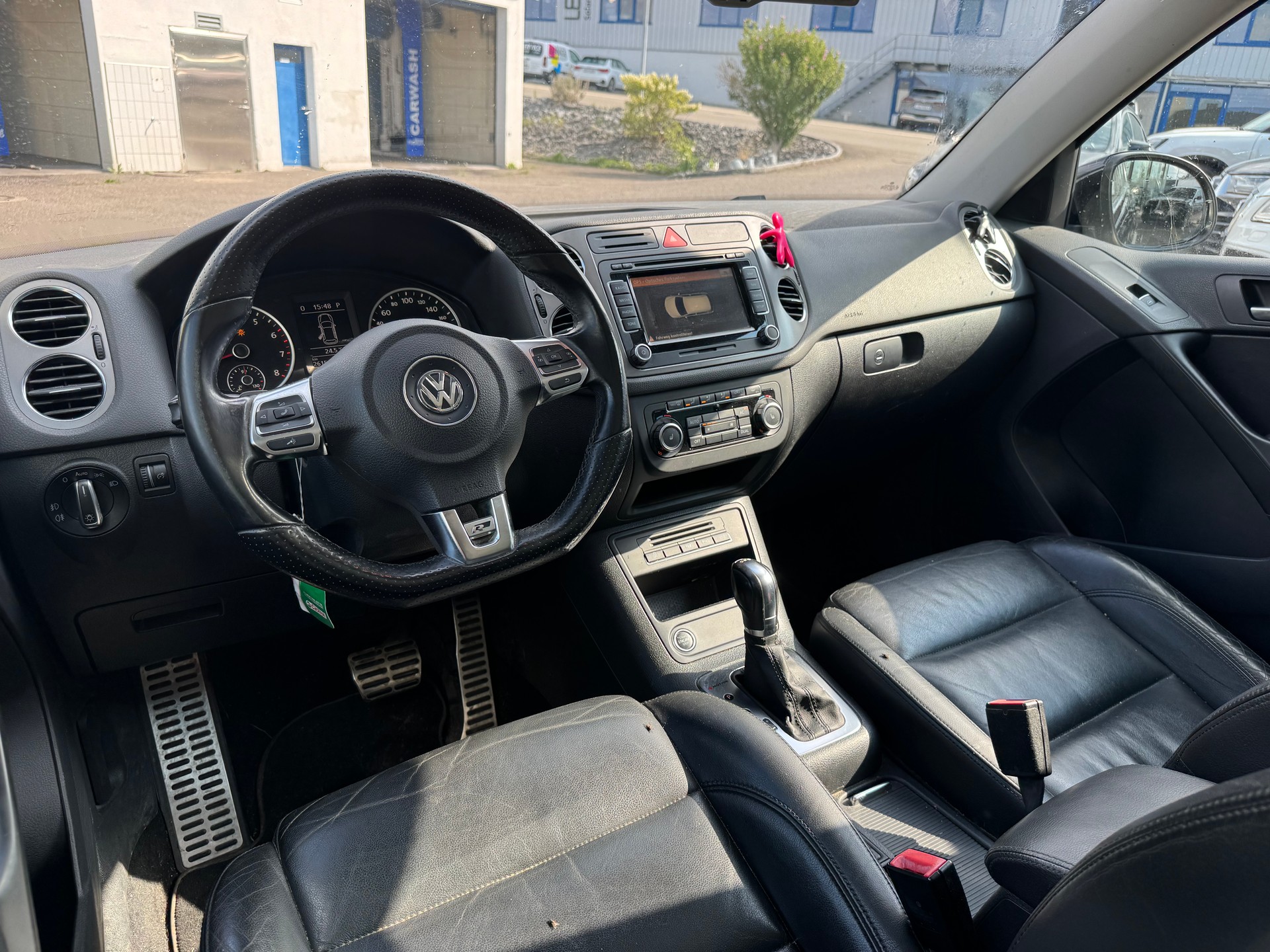 VW Tiguan 2.0 TSI Team DSG R Line-image-10