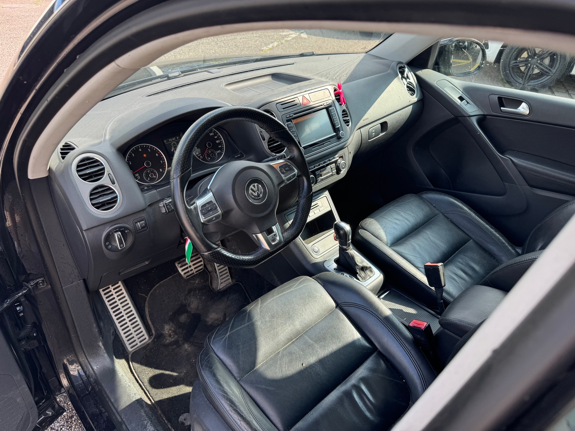VW Tiguan 2.0 TSI Team DSG R Line-image-8
