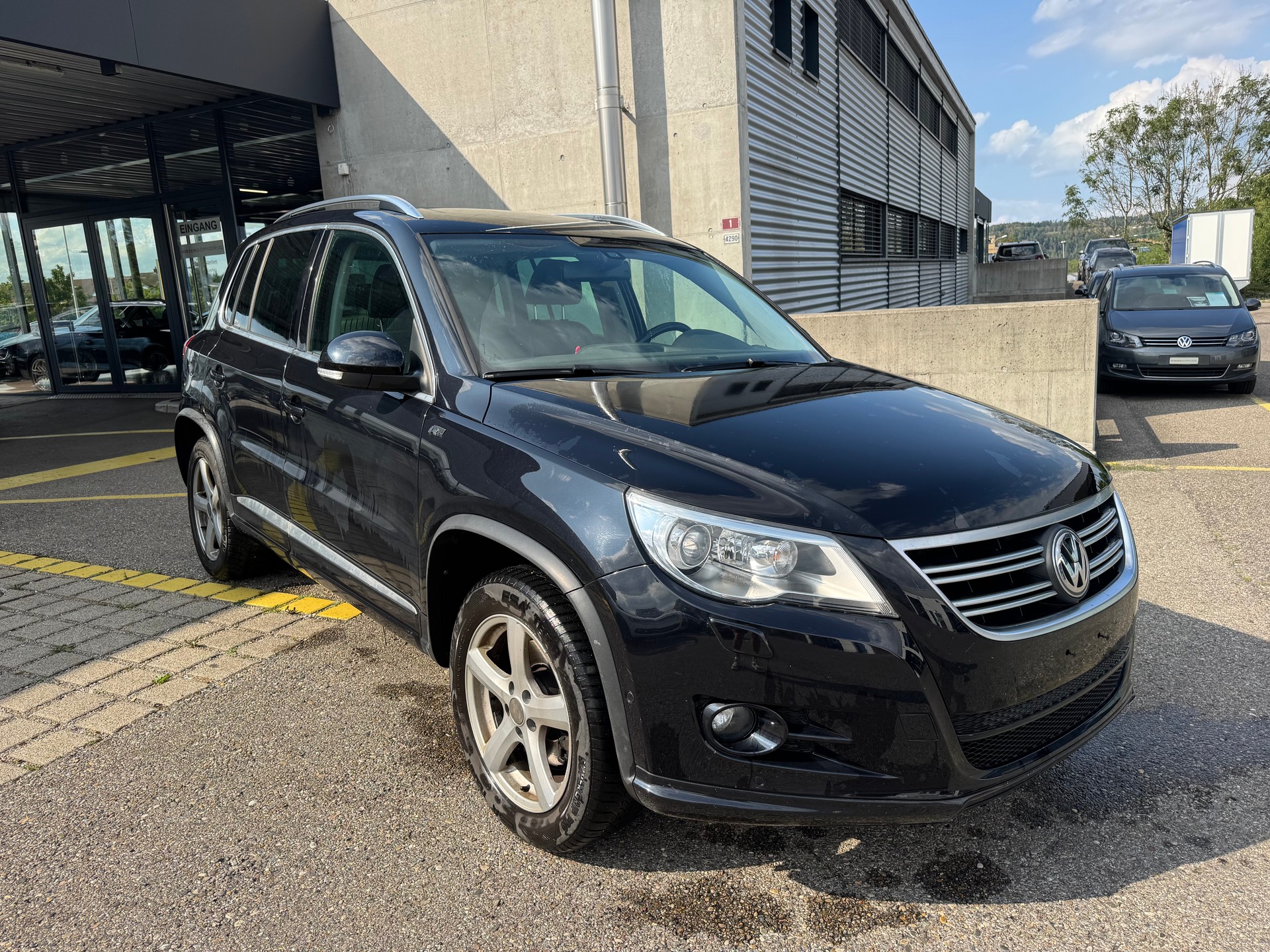 VW Tiguan 2.0 TSI Team DSG R Line-image-6