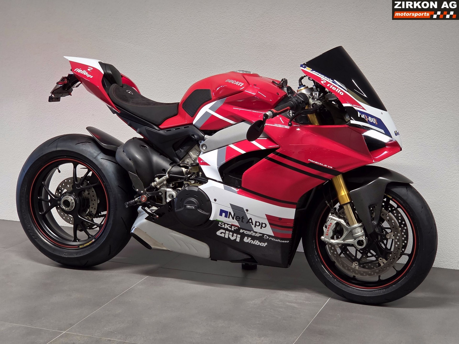 DUCATI Panigale 1103 V4 S-showroom-element-1