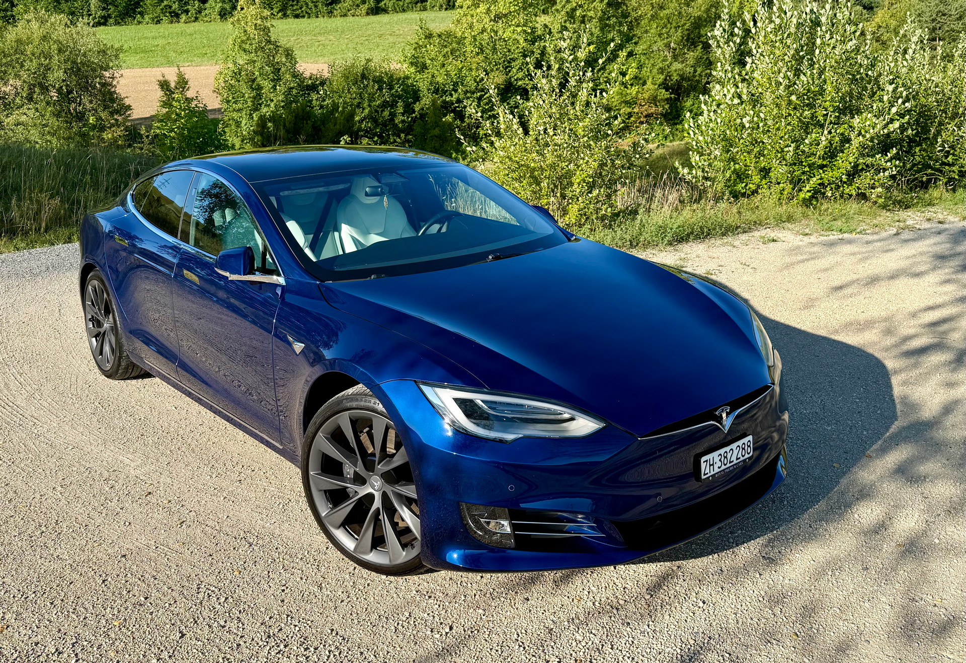 TESLA Maximale-Reichweite-image-0