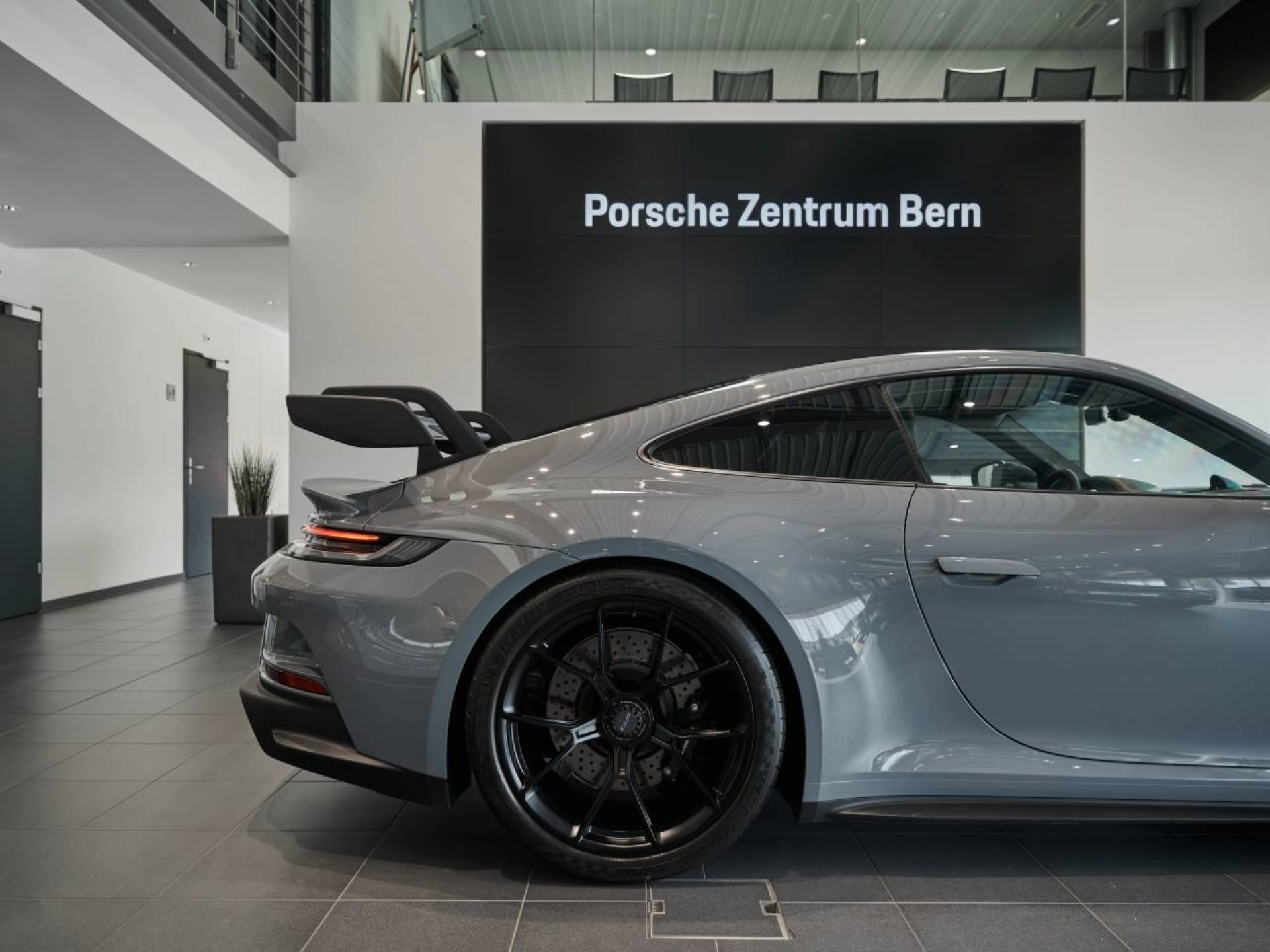 PORSCHE 911 GT3-image-10