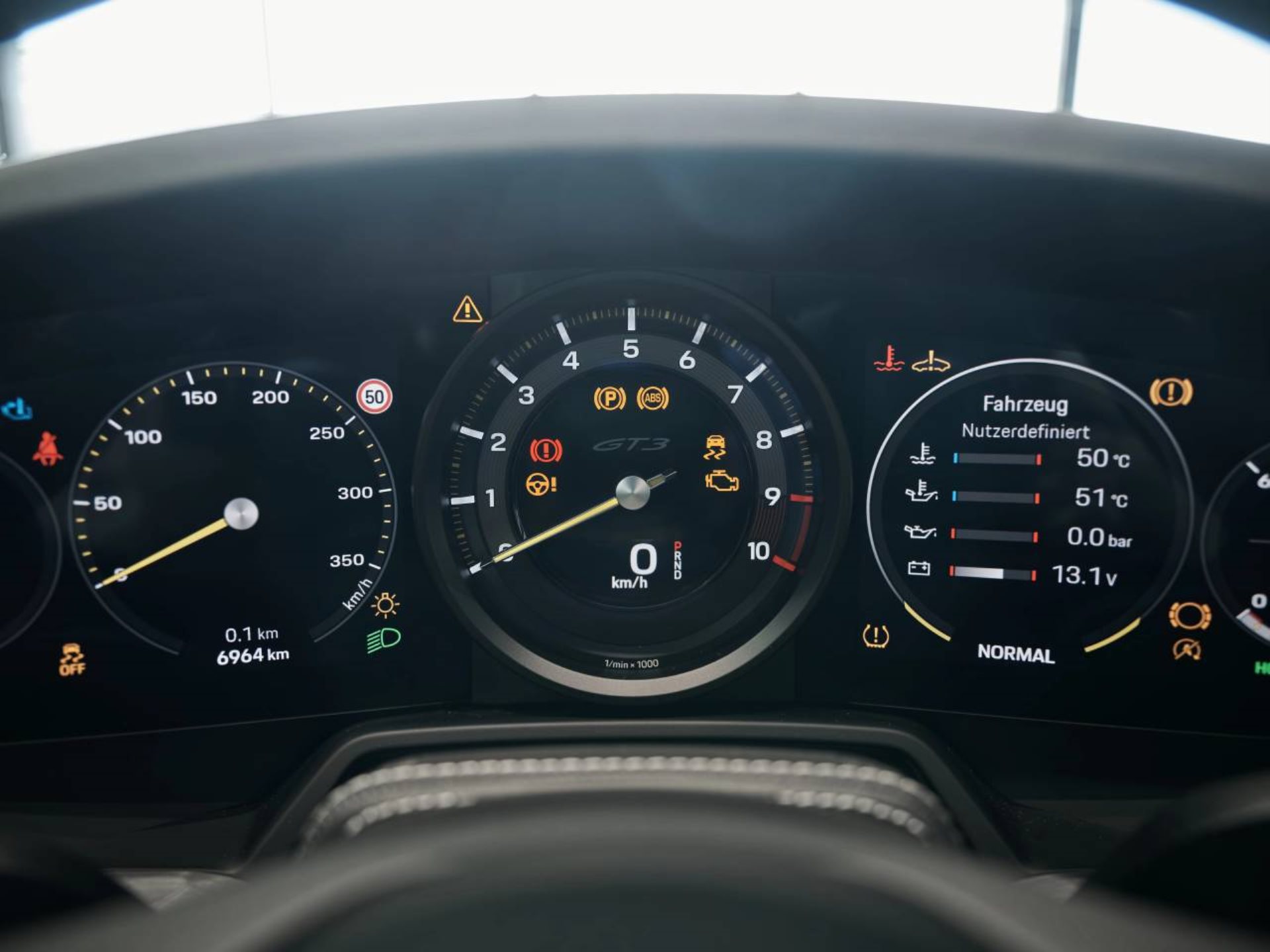 PORSCHE 911 GT3-image-13