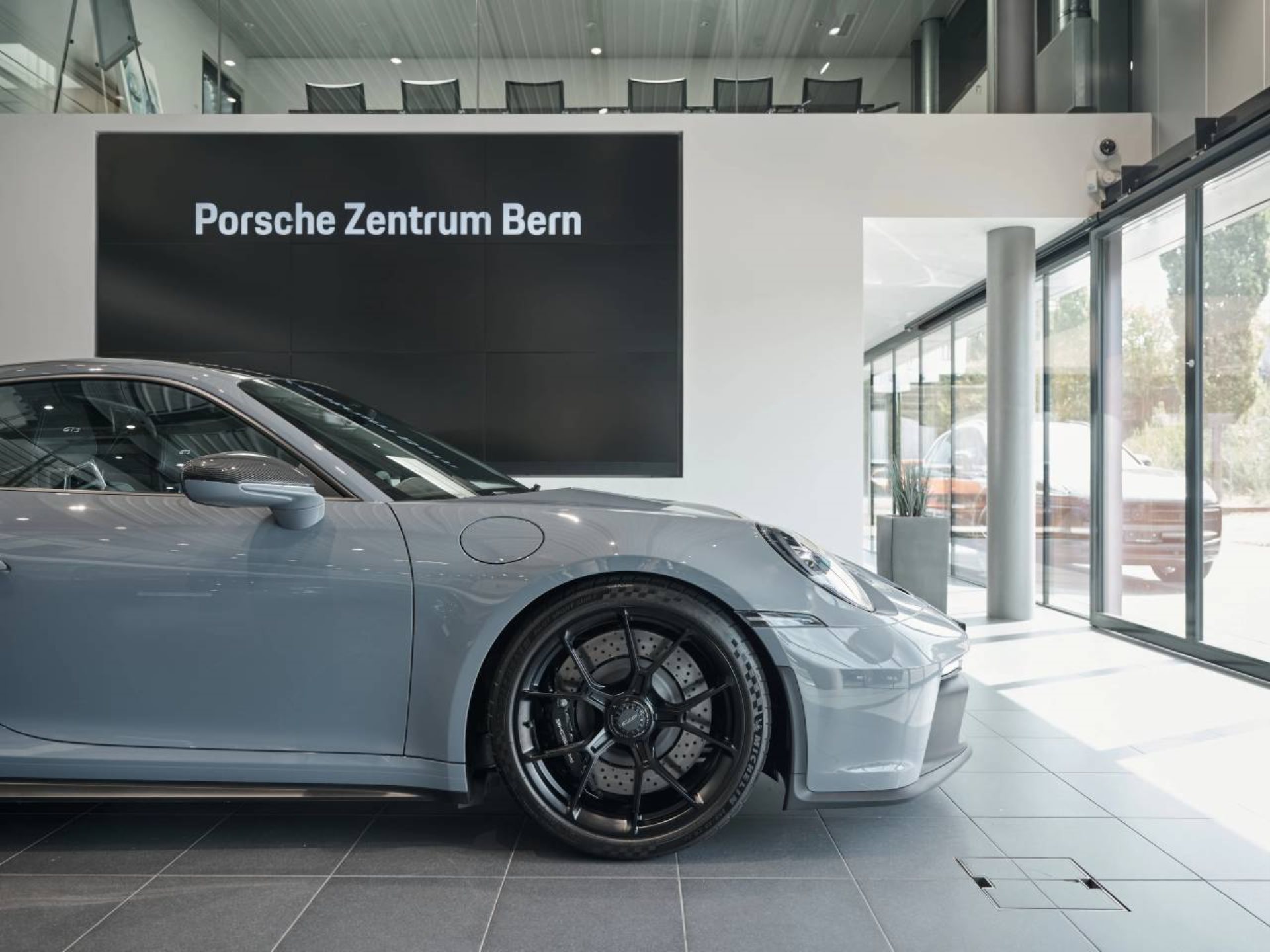 PORSCHE 911 GT3-image-11