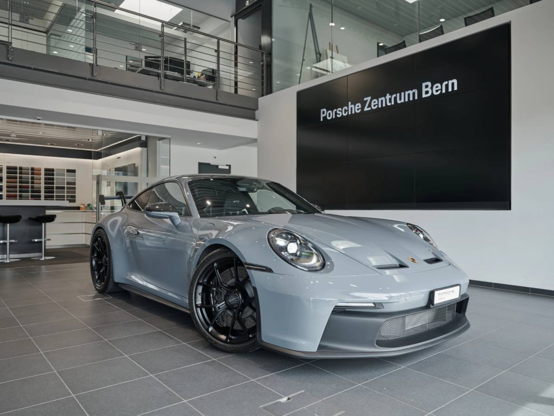 PORSCHE 911 GT3-image-0