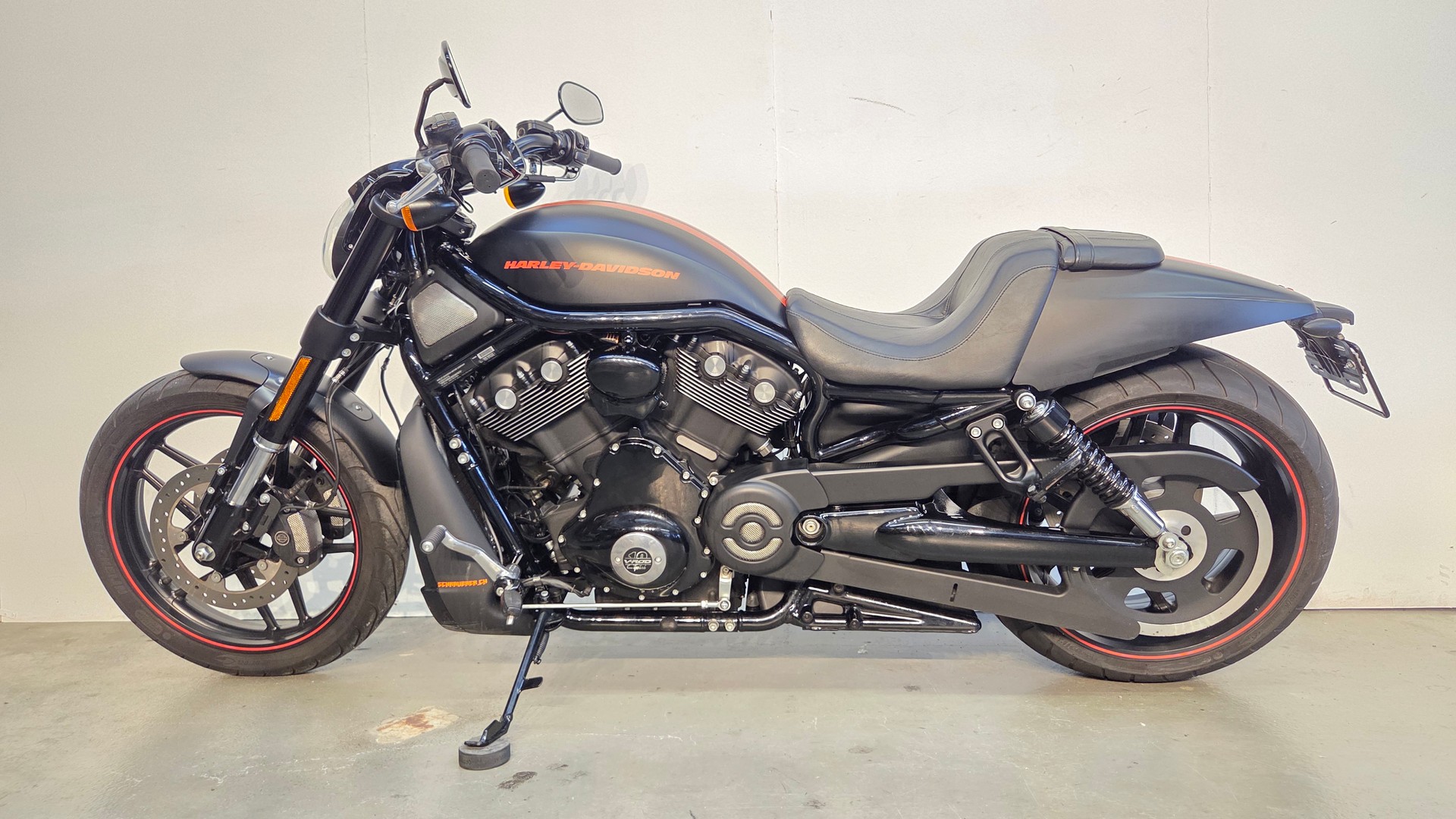 HARLEY-DAVIDSON VRSCDX Night Rod Special ABS-showroom-element-1