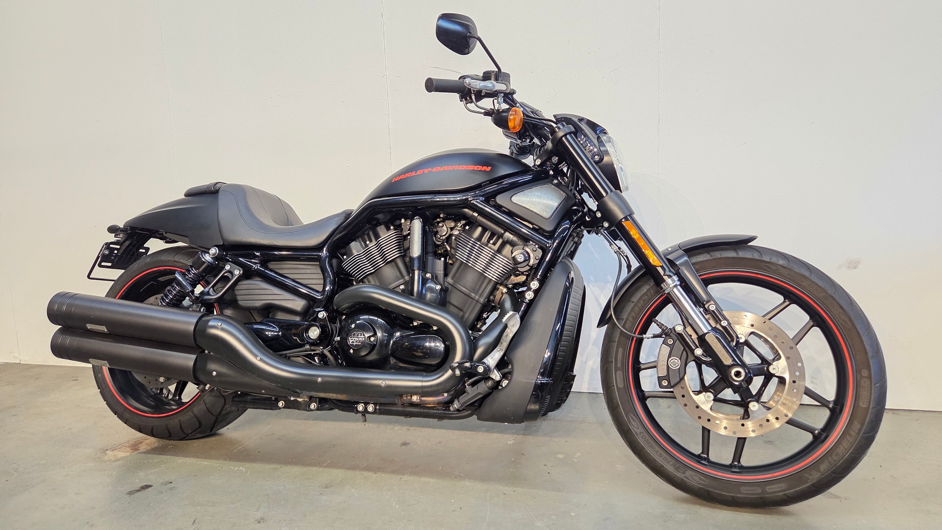 HARLEY-DAVIDSON VRSCDX Night Rod Special ABS-showroom-element-2