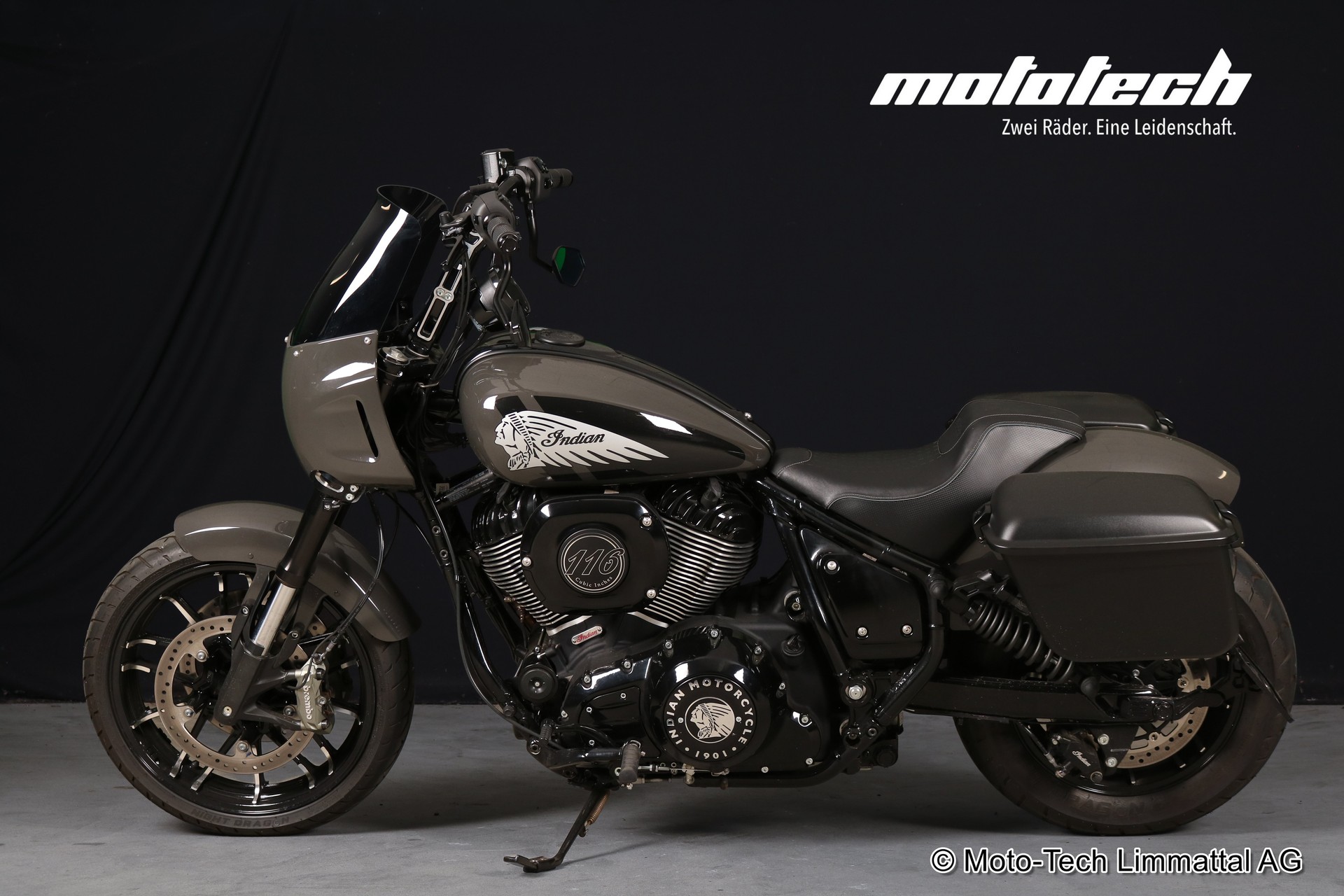 INDIAN Sport Chief SONDERUMBAU-showroom-element-3