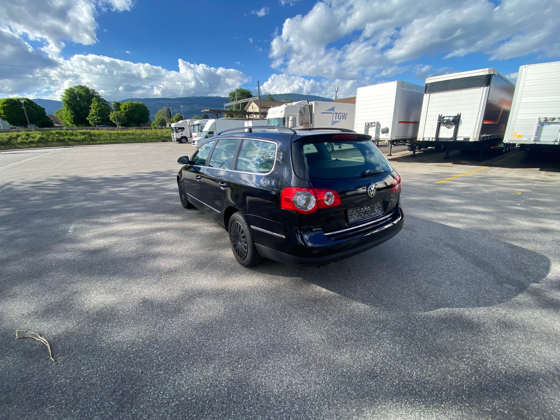 VW Passat Variant 2.0 TDI Comfortline-image-9