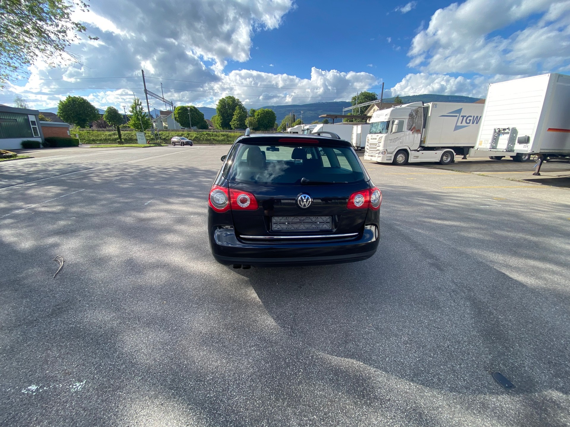 VW Passat Variant 2.0 TDI Comfortline-image-8